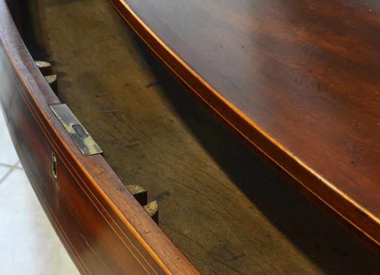 19th Century George III Bowfront Mahogany and Satinwood Inlay Brandy Board /desk In Good Condition In Ft. Lauderdale, FL