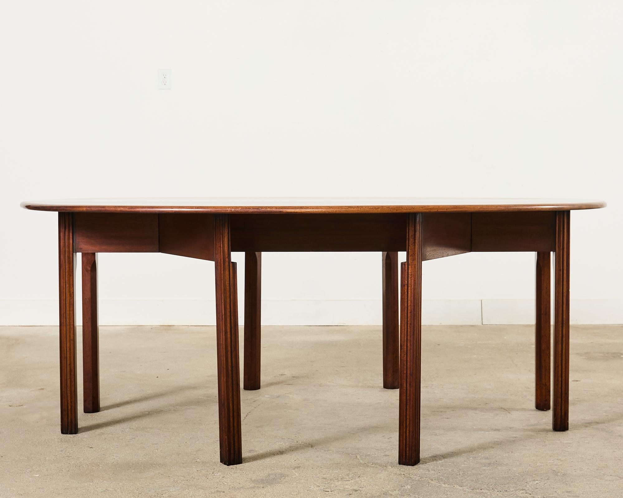 Table de salle à manger irlandaise George III du 19ème siècle en vente 4