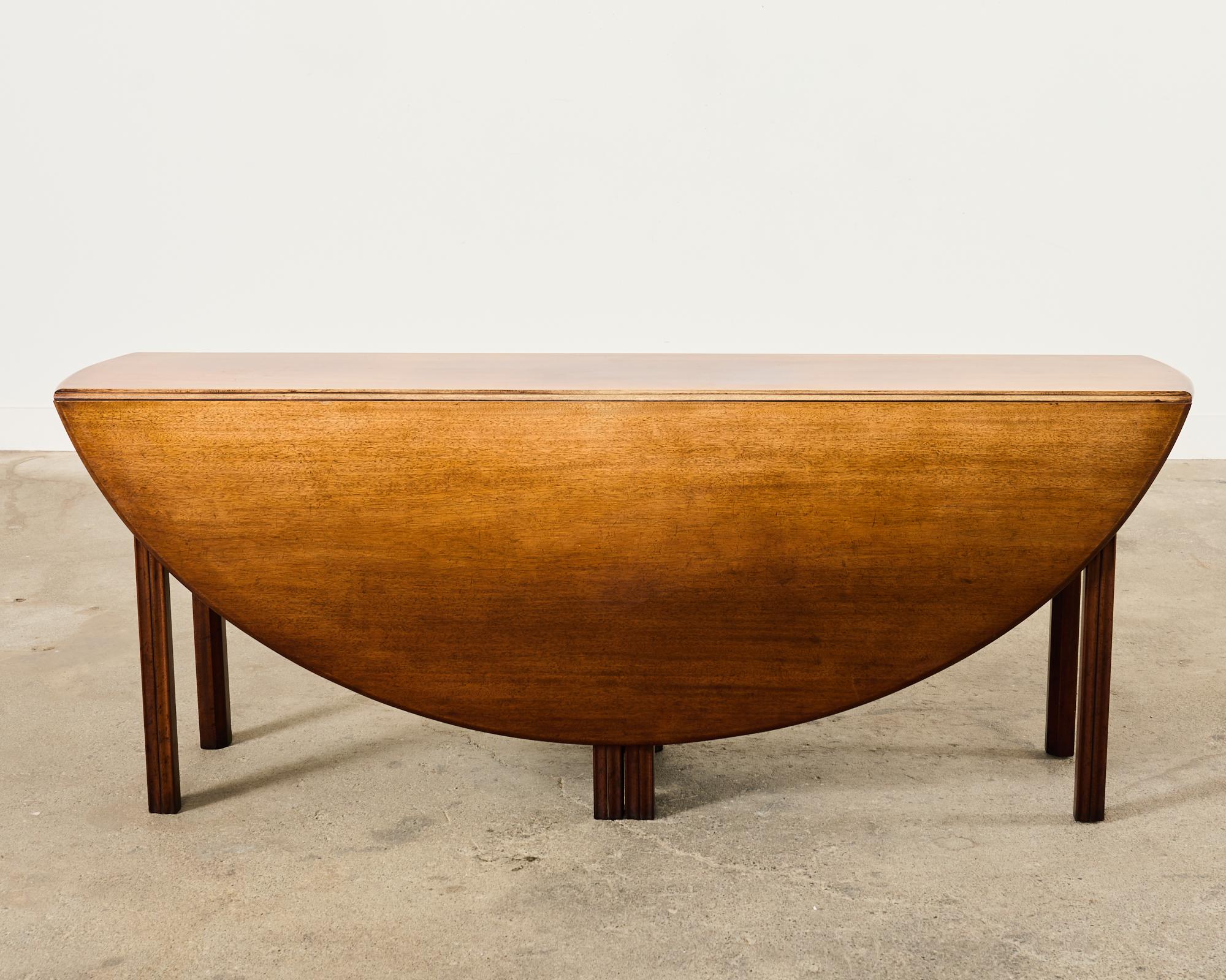 Georgien Table de salle à manger irlandaise George III du 19ème siècle en vente
