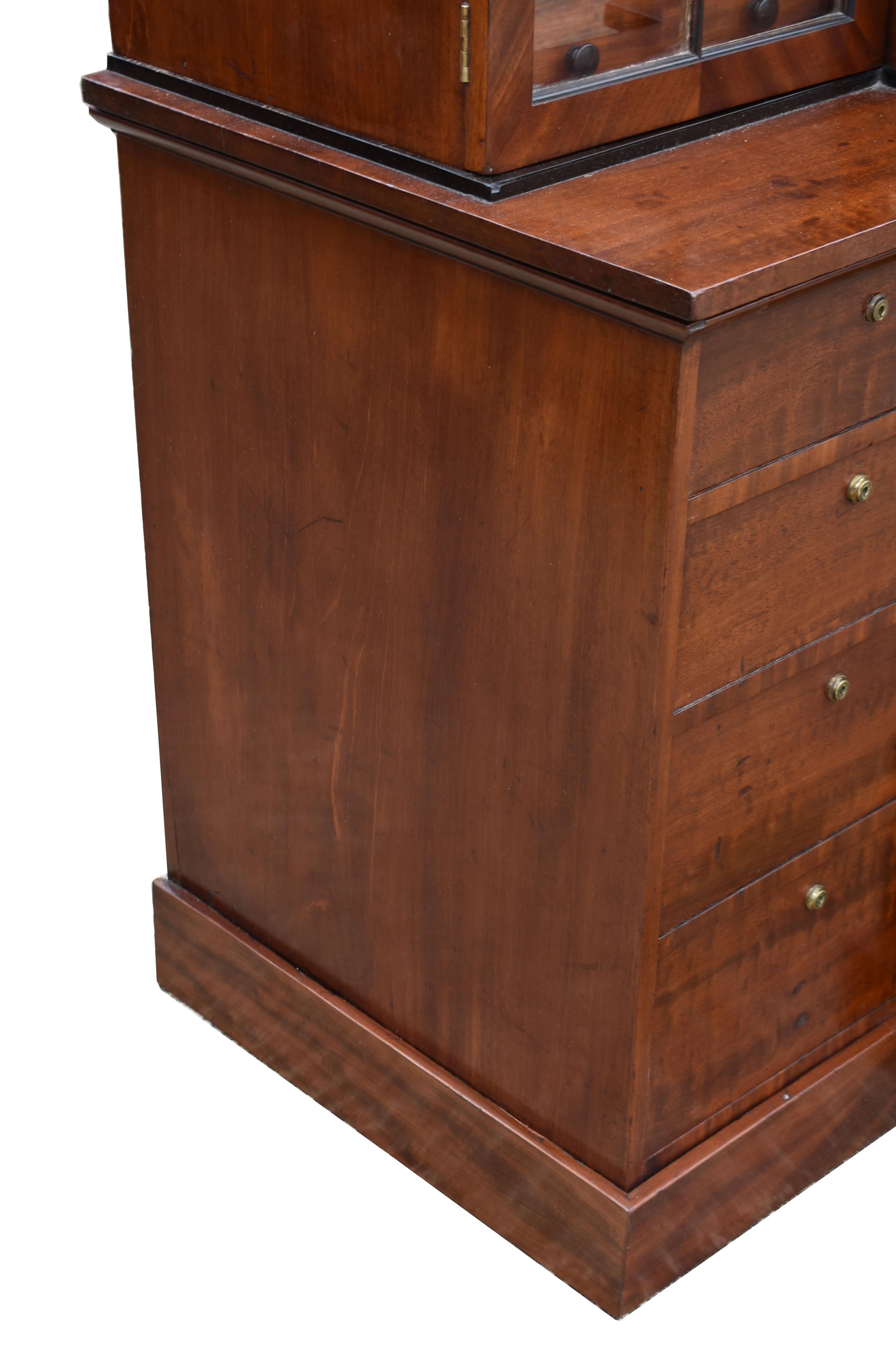 Ottone Libreria a due ante in mogano di Giorgio III del XIX secolo in vendita