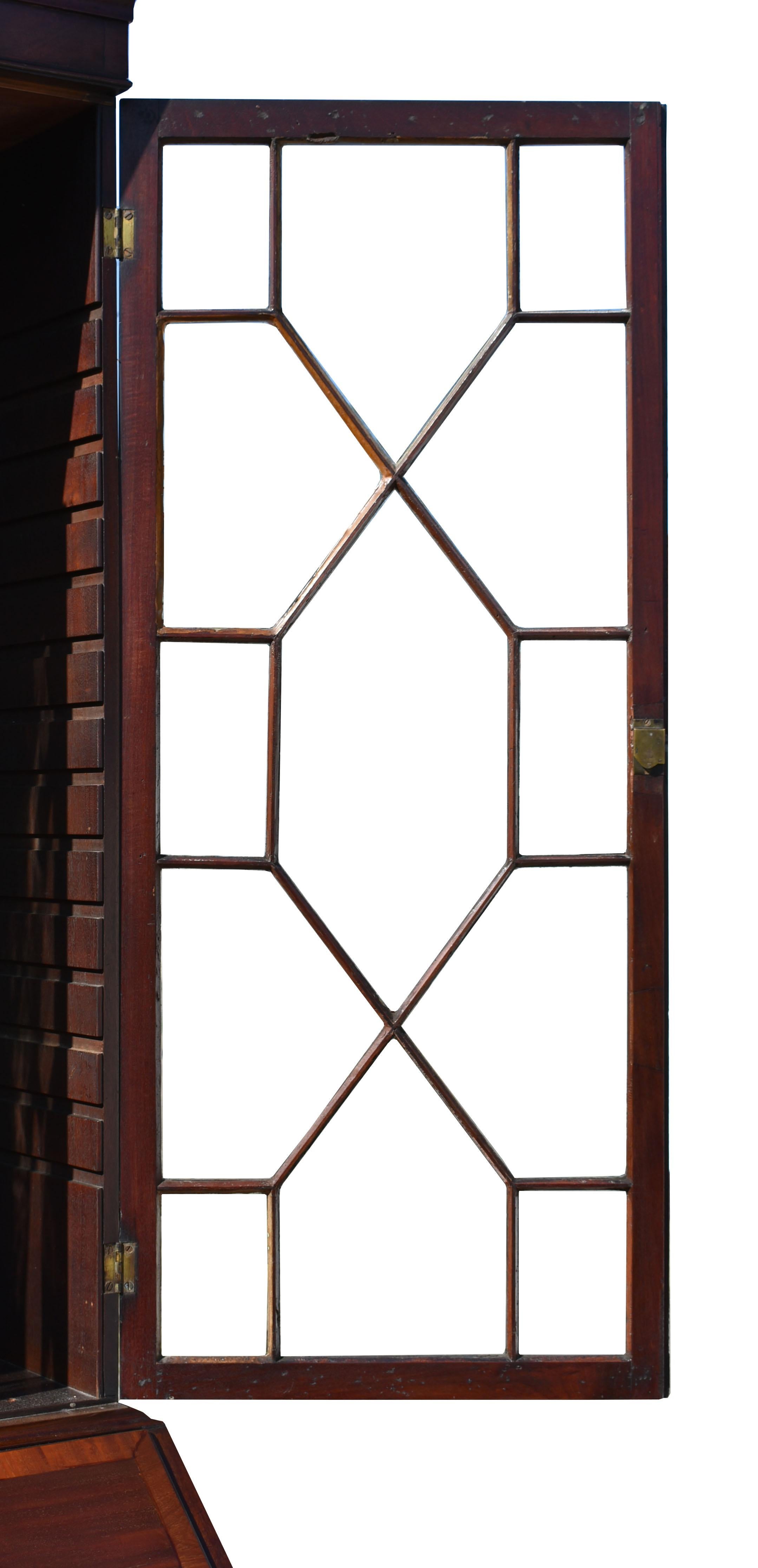 For sale is a good quality George III mahogany bureau bookcase. Having two glazed doors in the top, both opening to reveal adjustable shelves. Below this is the bureau section, with a fall front, opening to display a fully fitted interior consisting