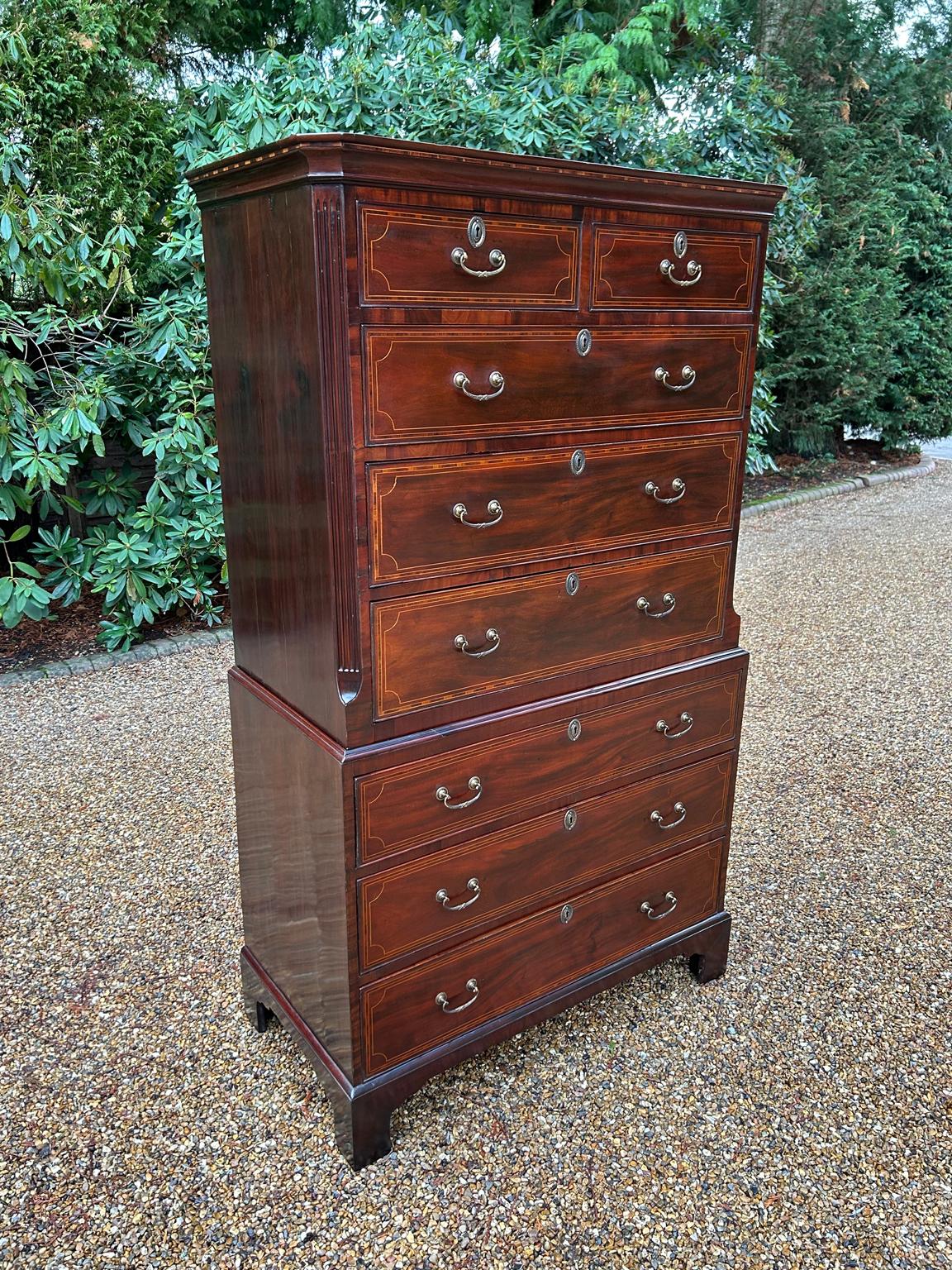 Britannico Cassapanca in mogano del 19° secolo (Giorgio III) / Tallboy in vendita