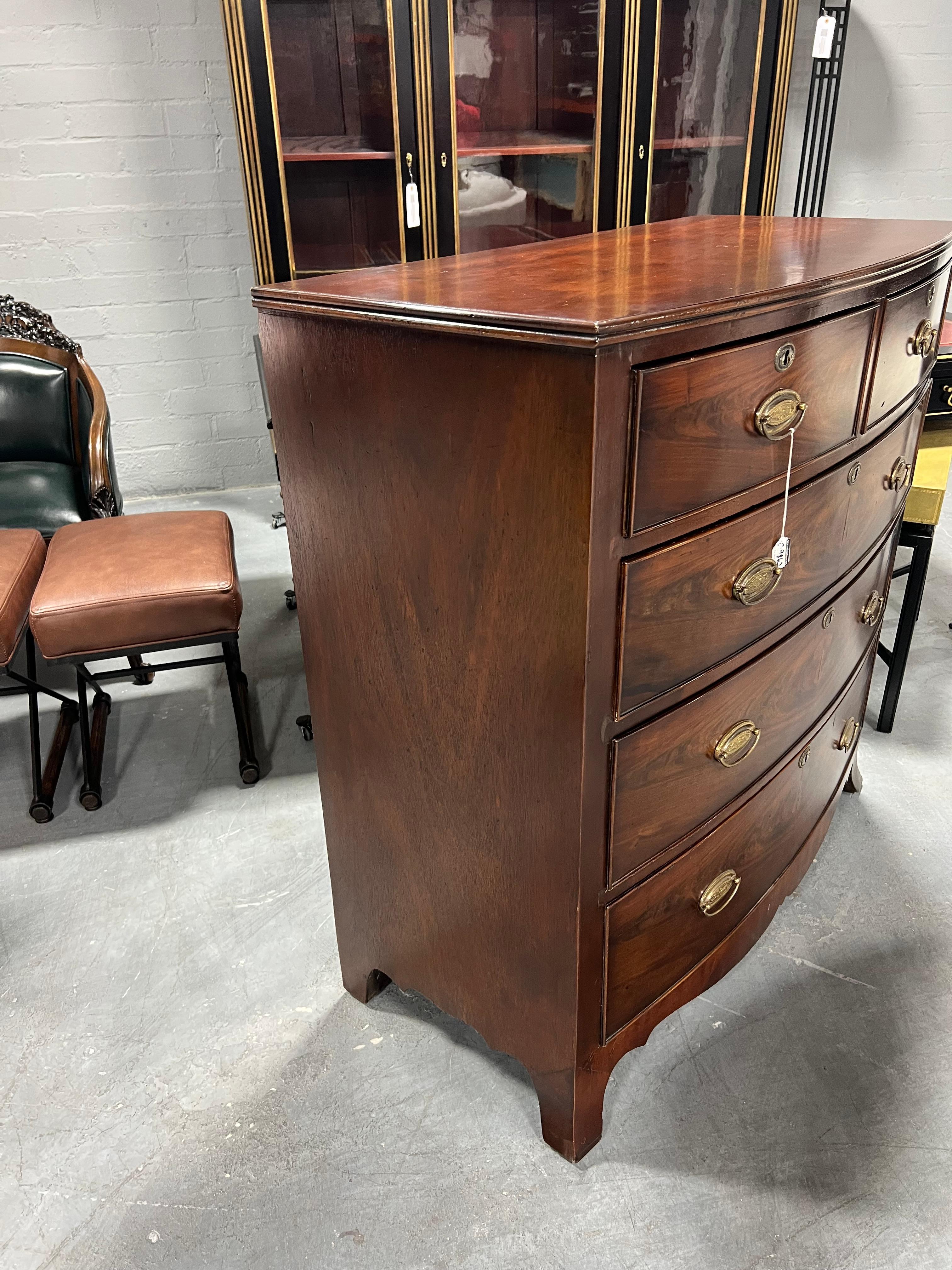 19th Century George III Mahogany Dresser with Flemish Veneers and Brass Details For Sale 12