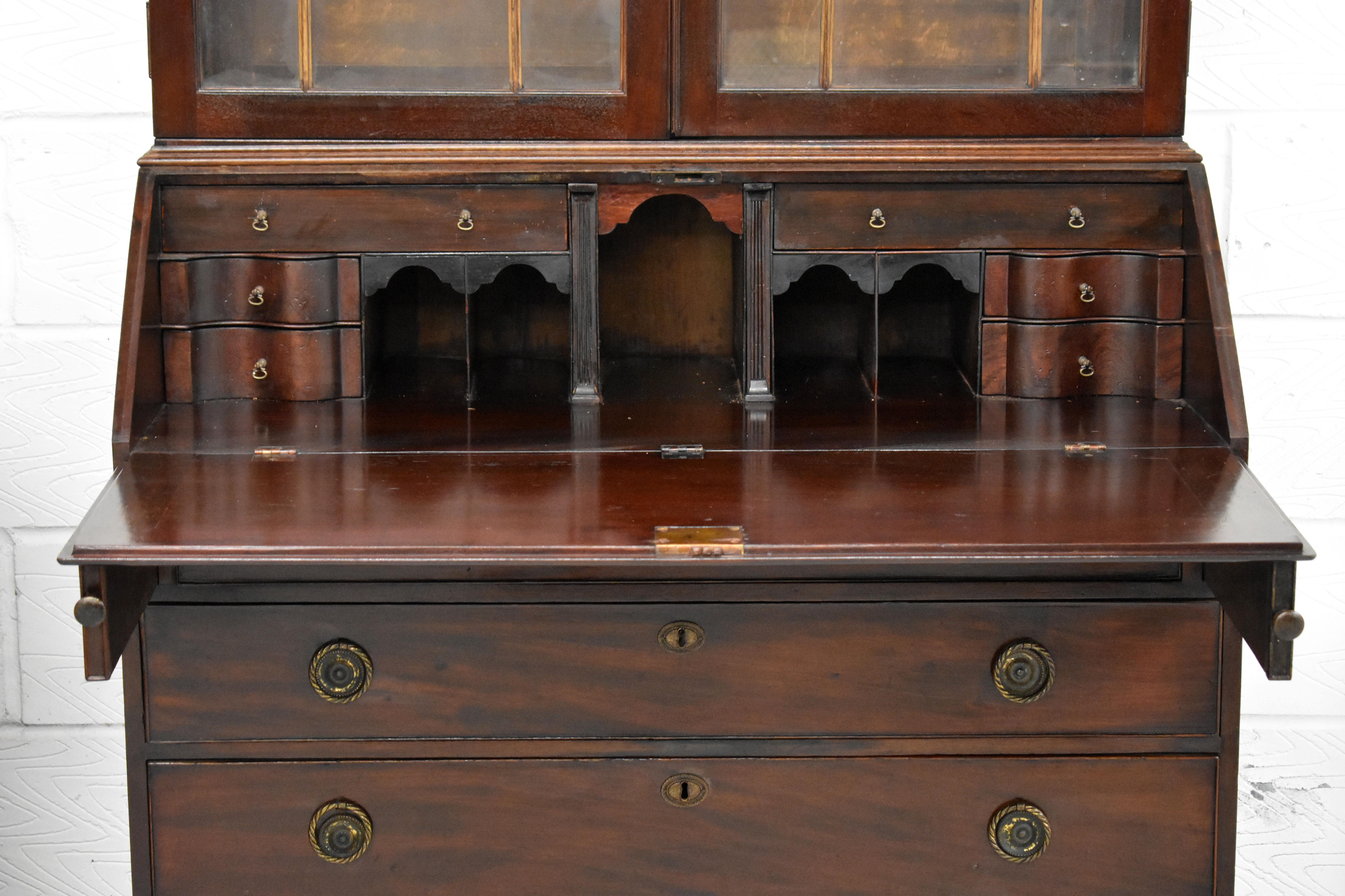 19th Century George III Mahogany Secretary Bookcase In Good Condition In Chelmsford, Essex