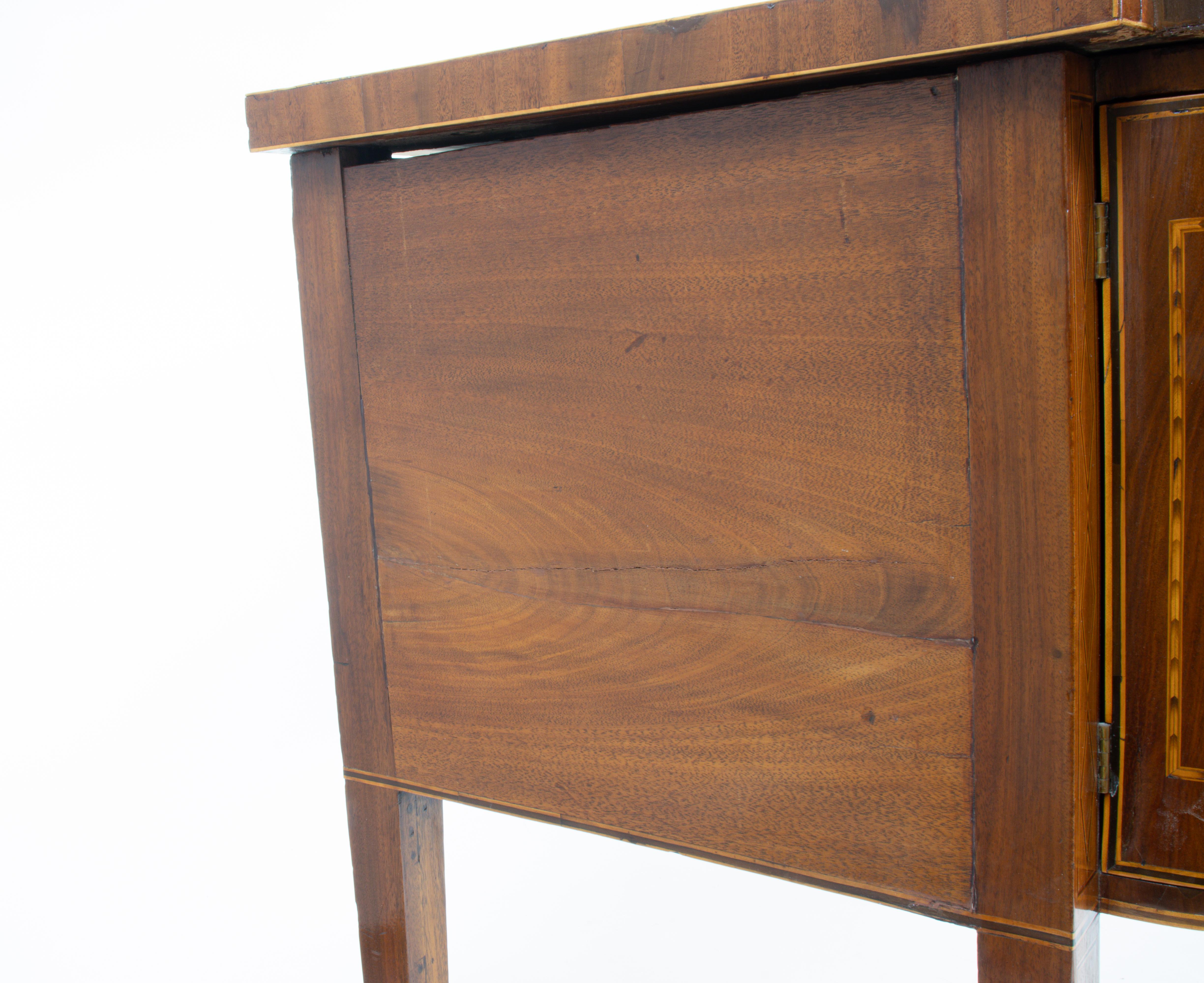19th Century George III Mahogany Sideboard 6