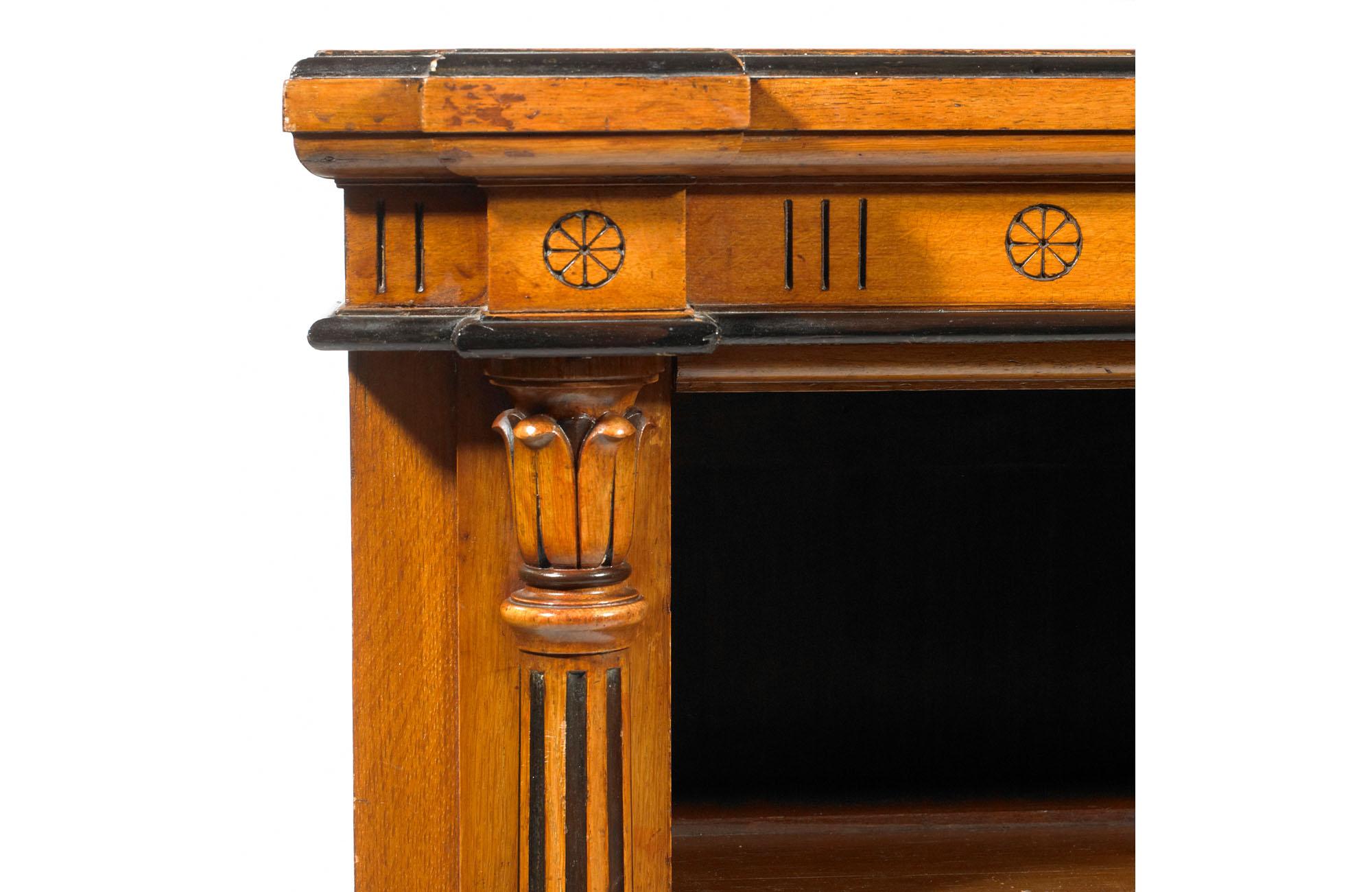 19th Century George III Oak Open Books Shelves by Robert Strahan and Sons In Excellent Condition In Dublin 8, IE