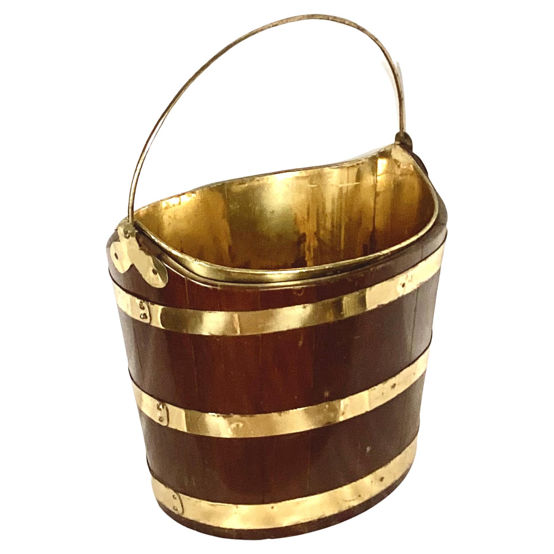 19th Century George III Oval Brass Bound Peat Bucket In Good Condition In Bradenton, FL