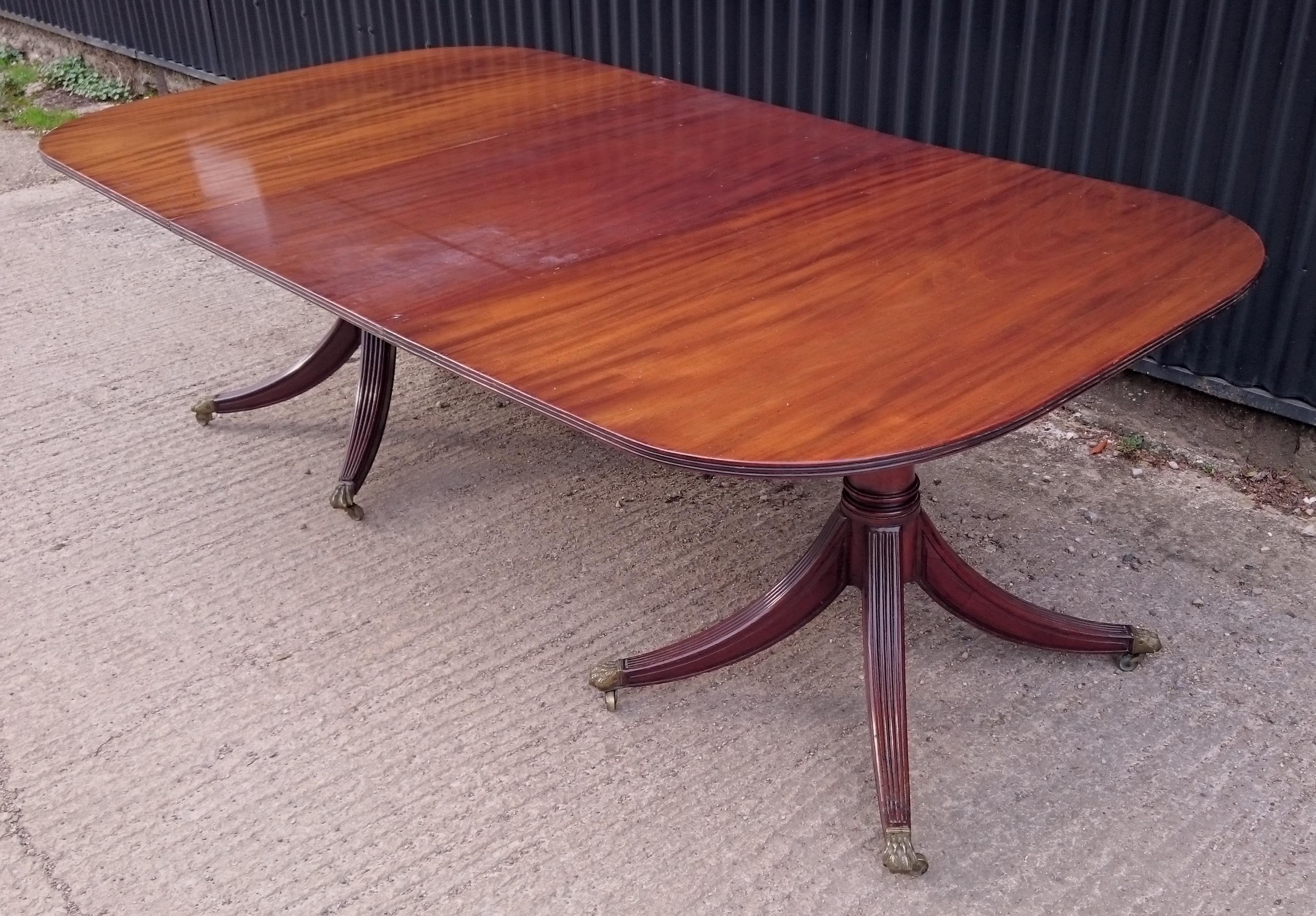 British 19th Century George III Period Mahogany Twin Pedestal Antique Dining Table For Sale