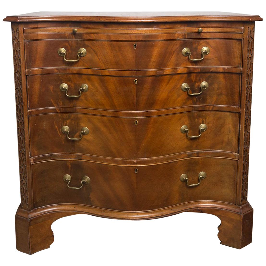 19th Century George III Style Four-Drawer Chest For Sale