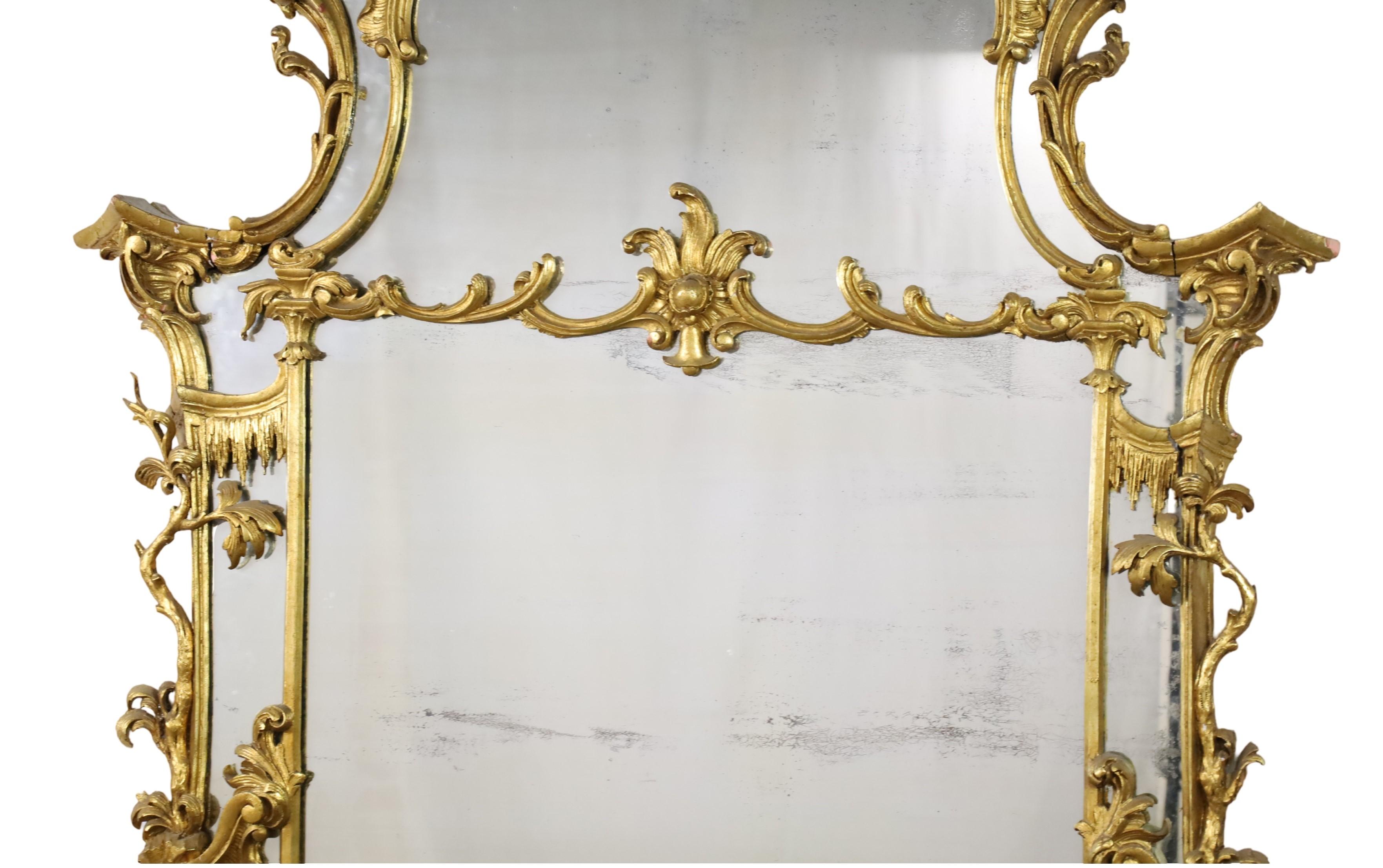 Chippendale cinese Specchio in legno dorato in stile Giorgio III del XIX secolo in vendita