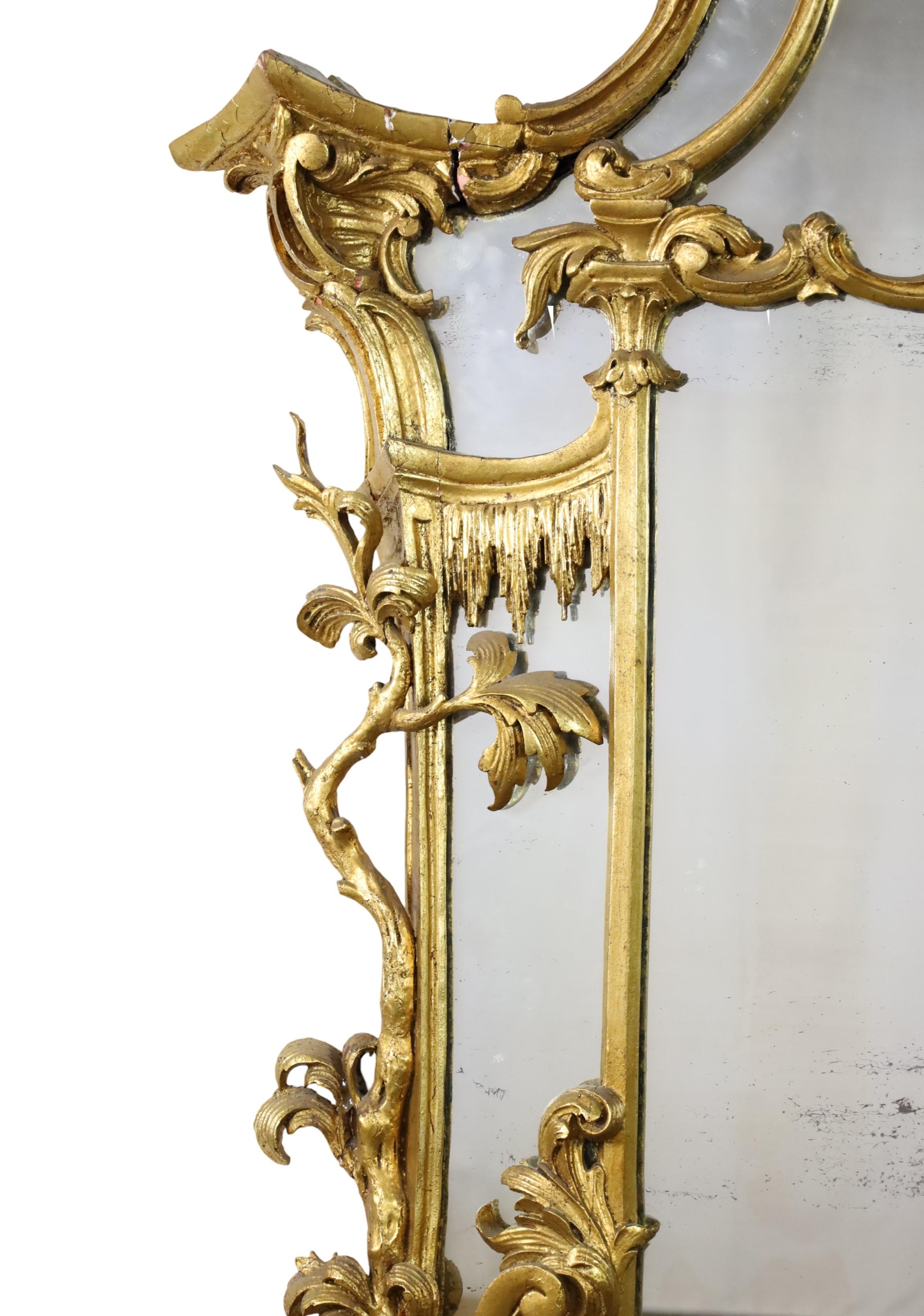 Europeo Specchio in legno dorato in stile Giorgio III del XIX secolo in vendita