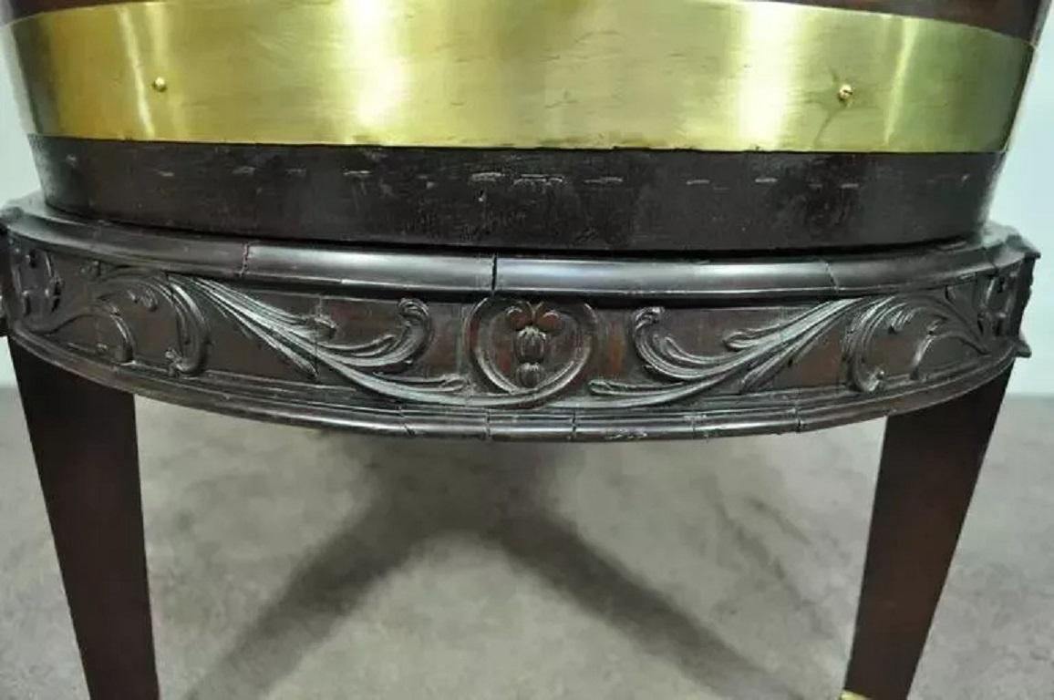 19th Century George III Style Mahogany and Brass Wine Cooler Cellarette on Stand In Good Condition For Sale In Philadelphia, PA