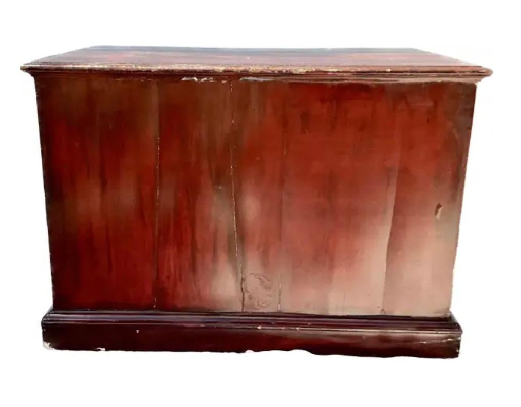 19th Century George III Style Red Japanned Knee-Hole Desk For Sale 4
