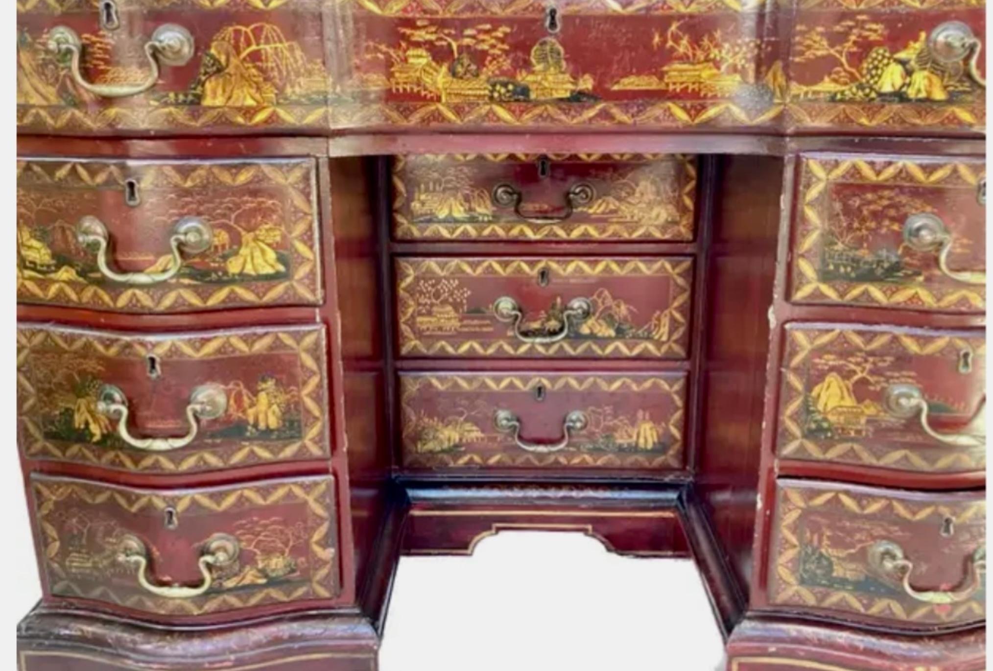 19th Century George III Style Red Japanned Knee-Hole Desk For Sale 2