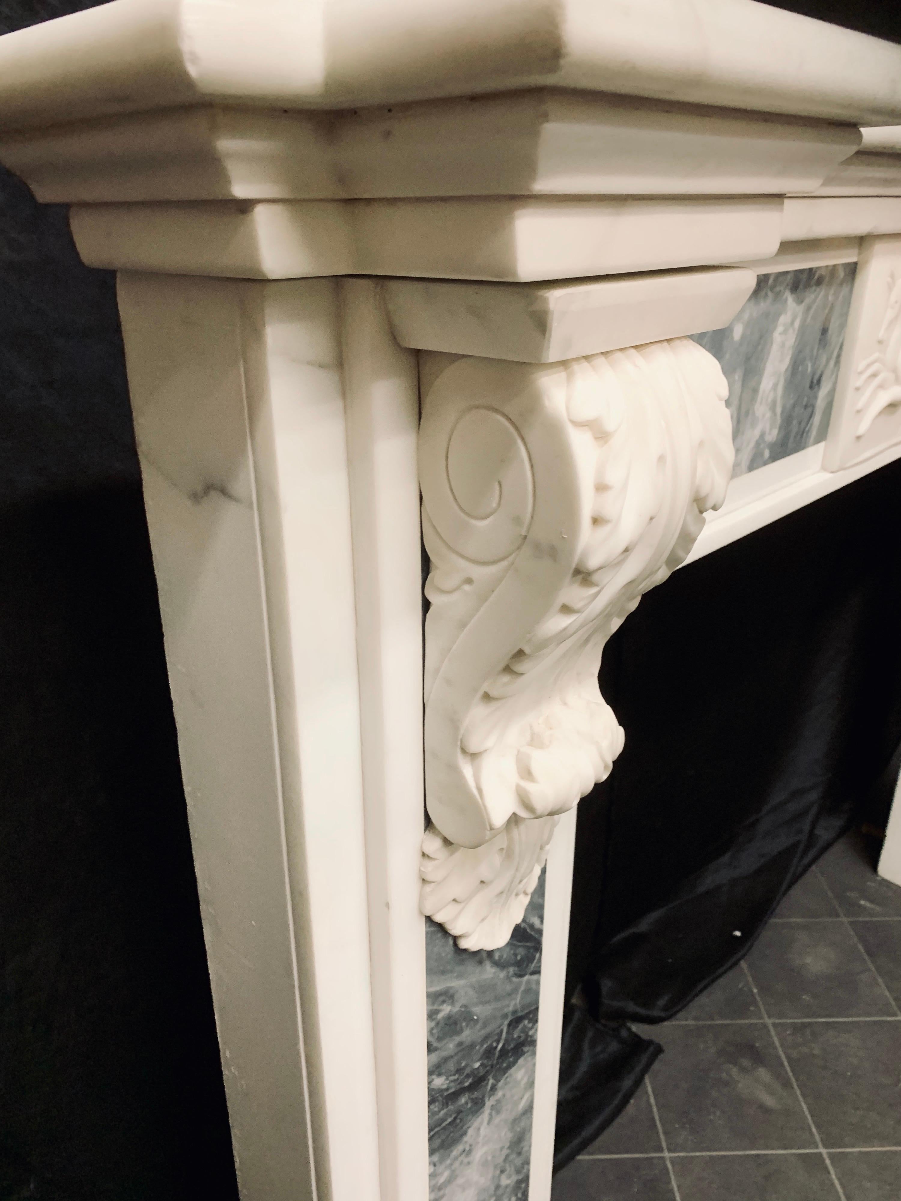 19th Century George III Style Statuary and Bardigilo Marble Fireplace Surround For Sale 7