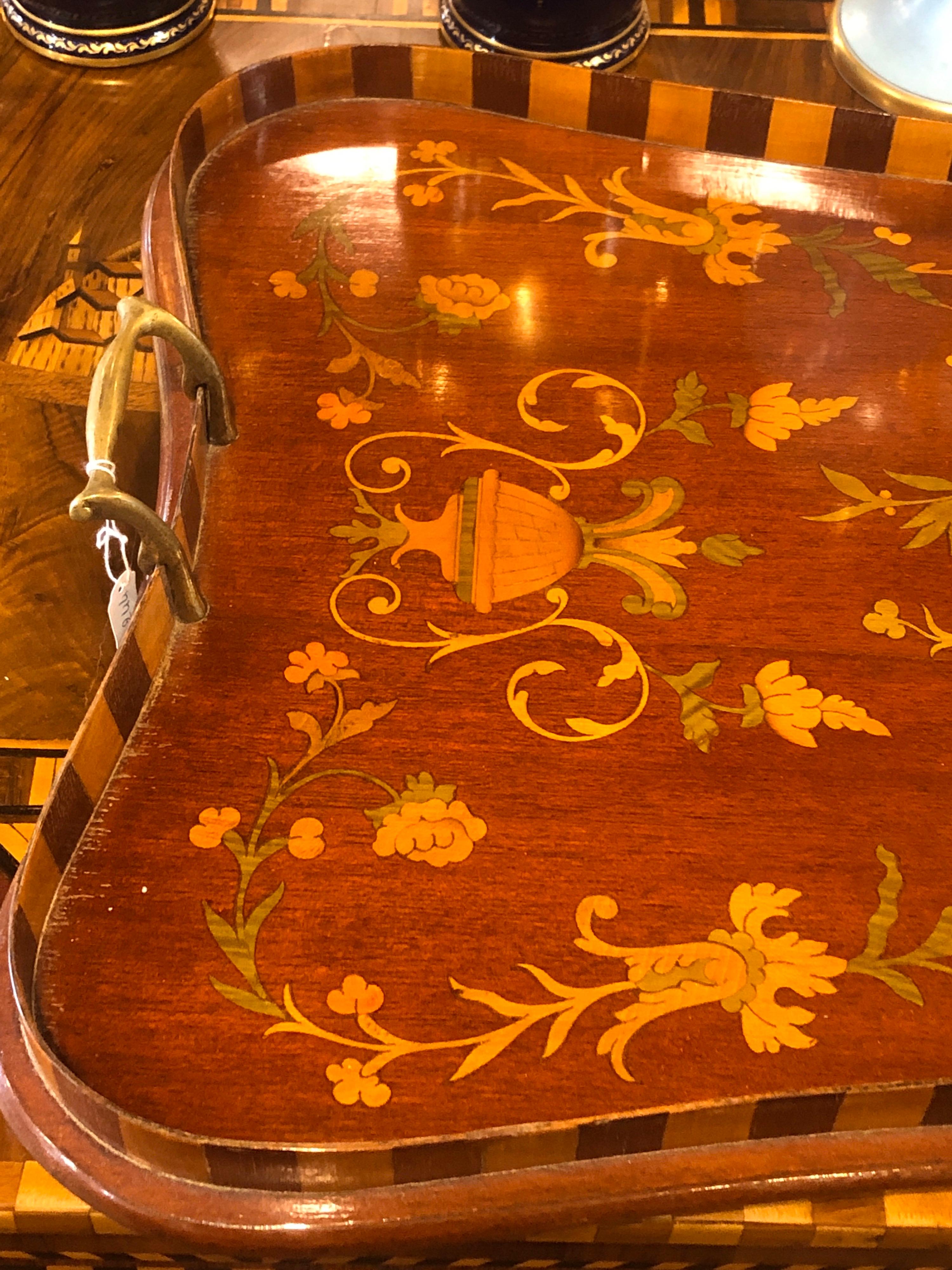 19. Jahrhundert George III Holz Mahagoni Inlay Tee Tablett Tische Gerichte:: 1820s (Englisch)