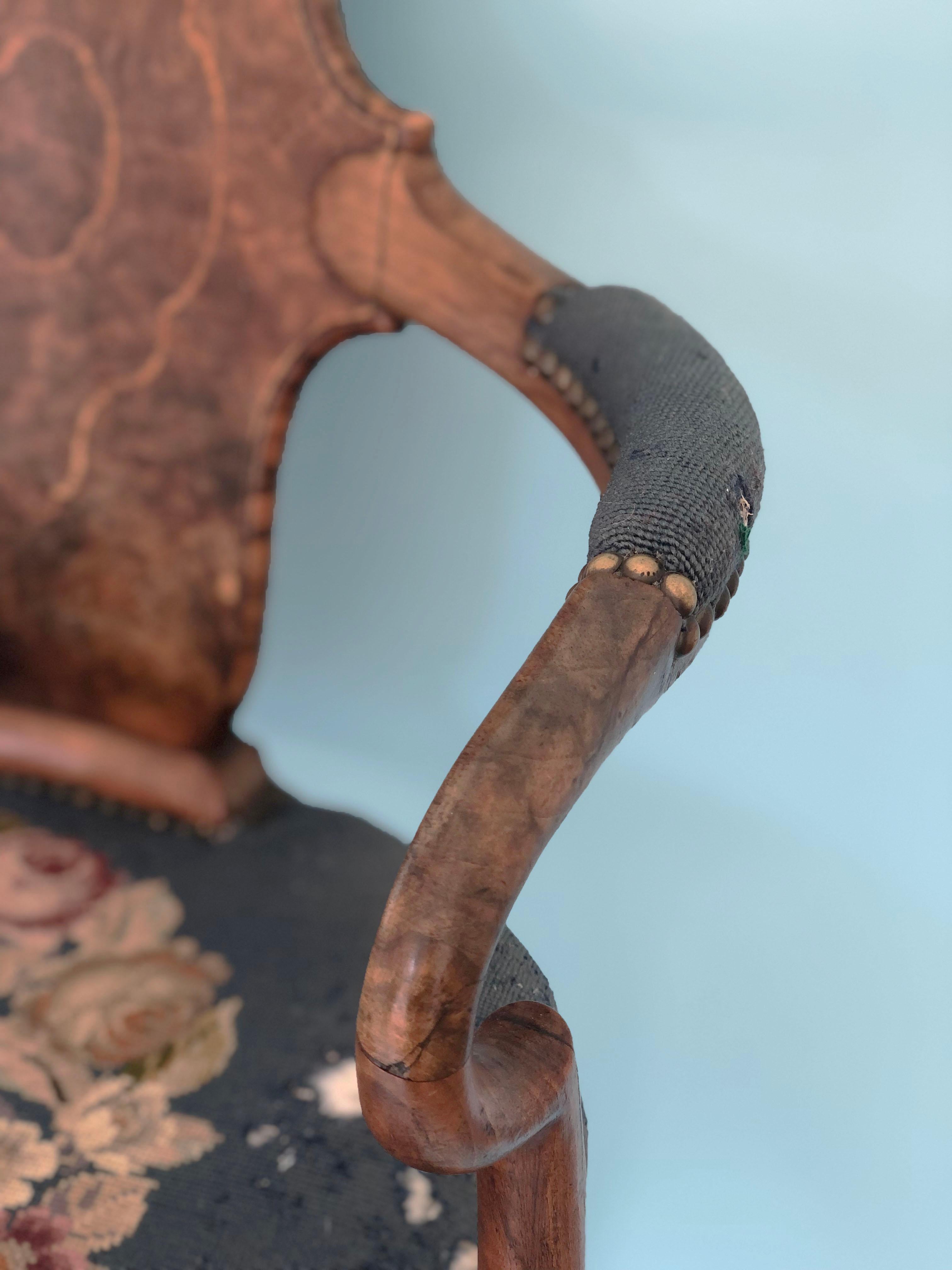 19th Century George IV English Burr Walnut Armchair “Shepherds Crooks” Made by G In Fair Condition In Bjuråker, SE