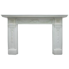 Cornice per caminetto in marmo bianco statuario di Giorgio IV del XIX secolo