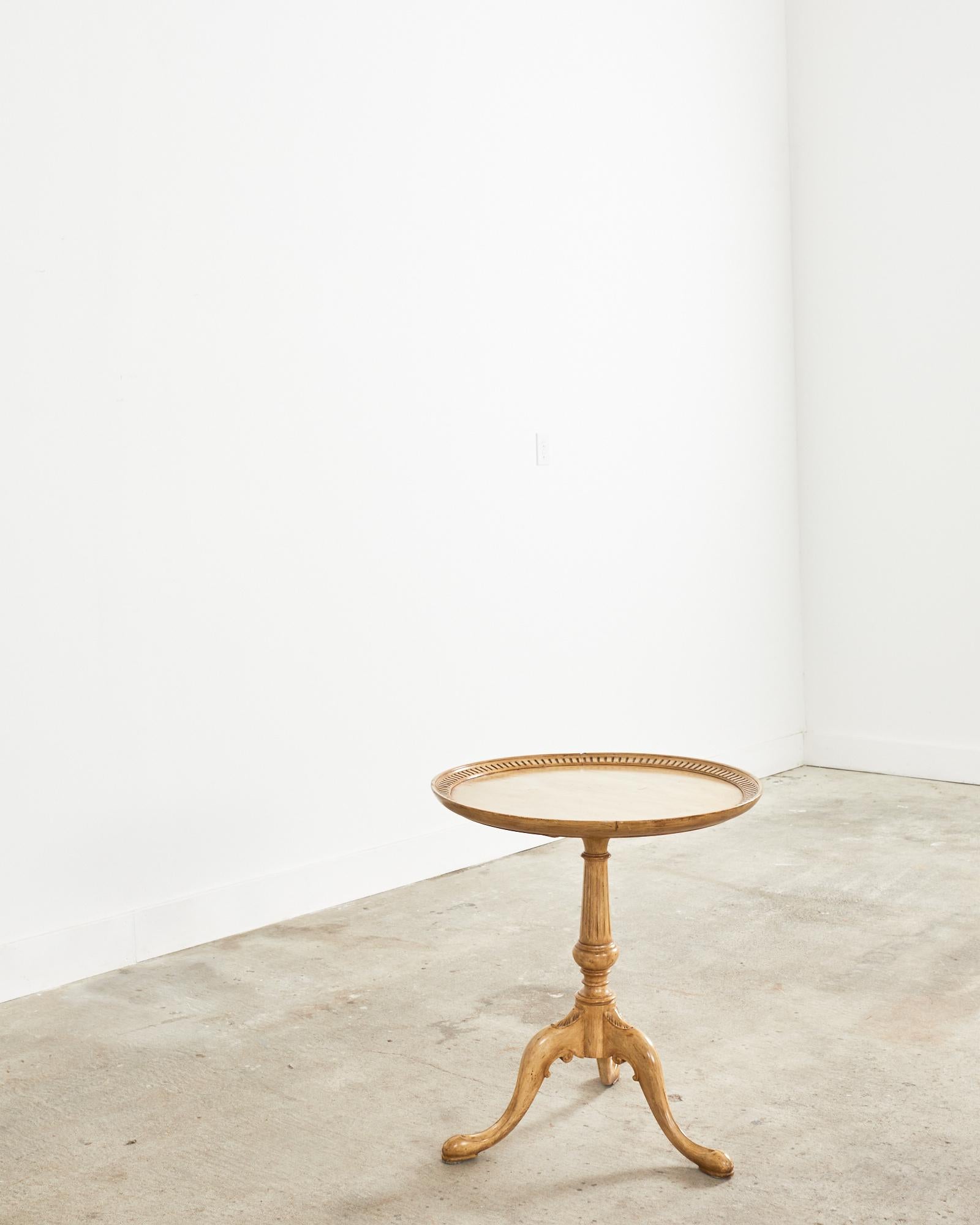 19th Century Georgian Bleached Mahogany Pie Crust Tripod Table For Sale 10