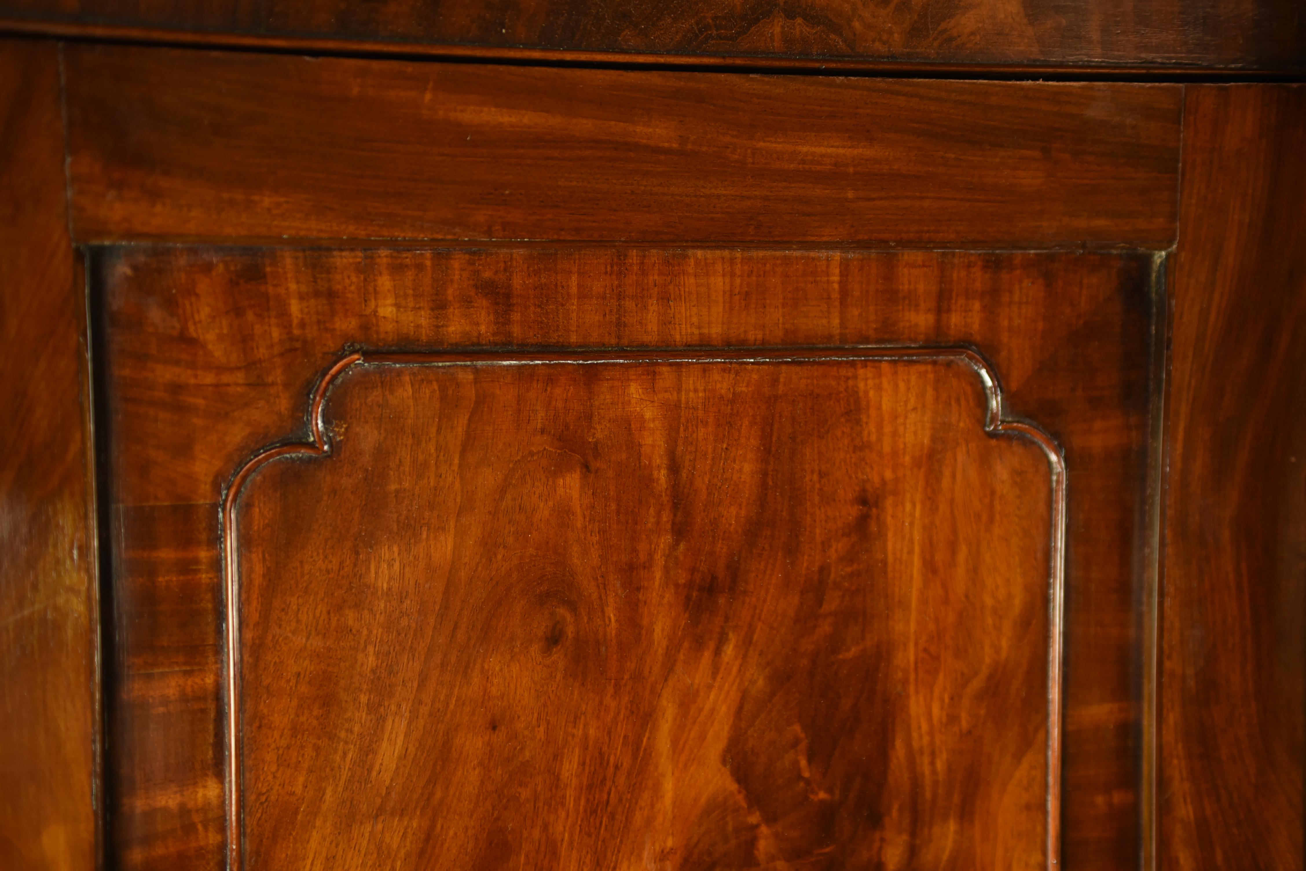 19th century Georgian breakfront wardrobe 2