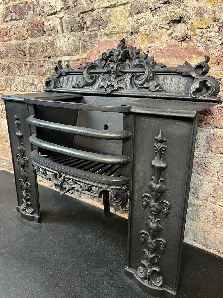 Blackened 19th Century Georgian Cast Iron Hob Grate Fireplace For Sale