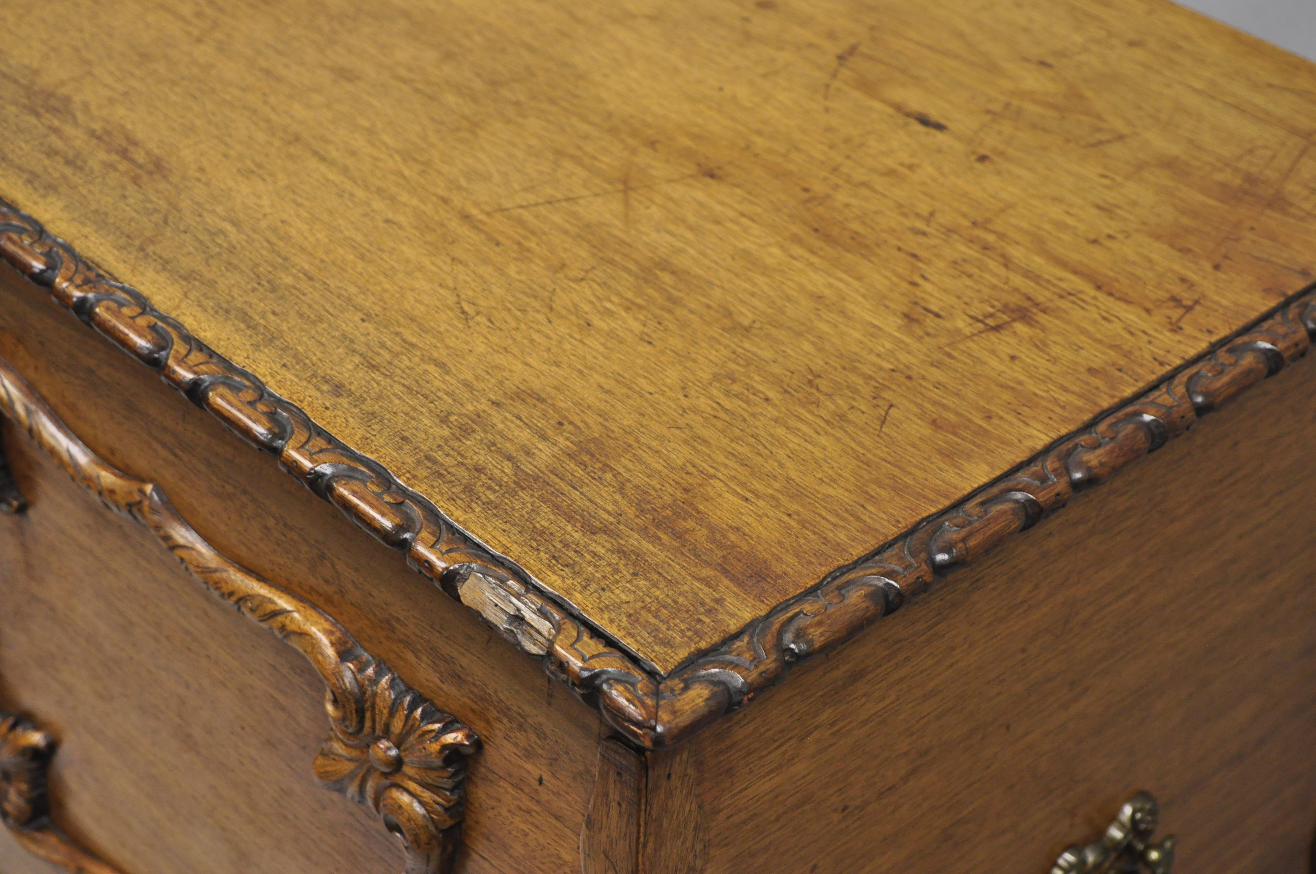 19th Century Georgian George II Style Mahogany Paw Foot Coffer Blanket Chest For Sale 7