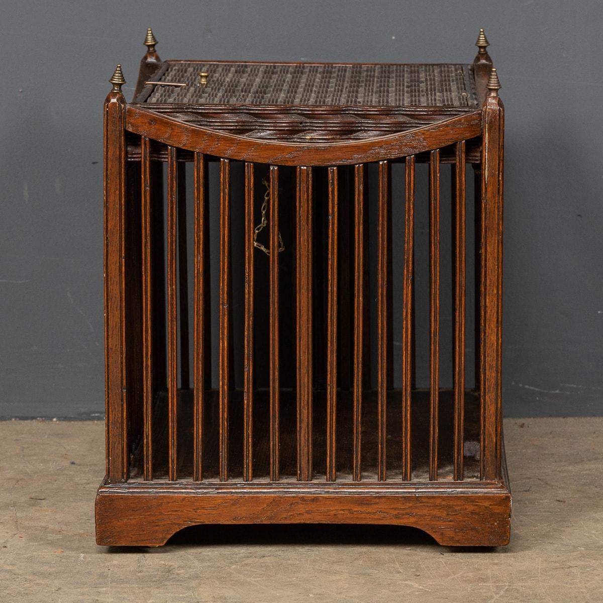 19th Century Georgian Mahogany Basket Used for Wool & Silks, circa 1820 In Good Condition For Sale In Royal Tunbridge Wells, Kent