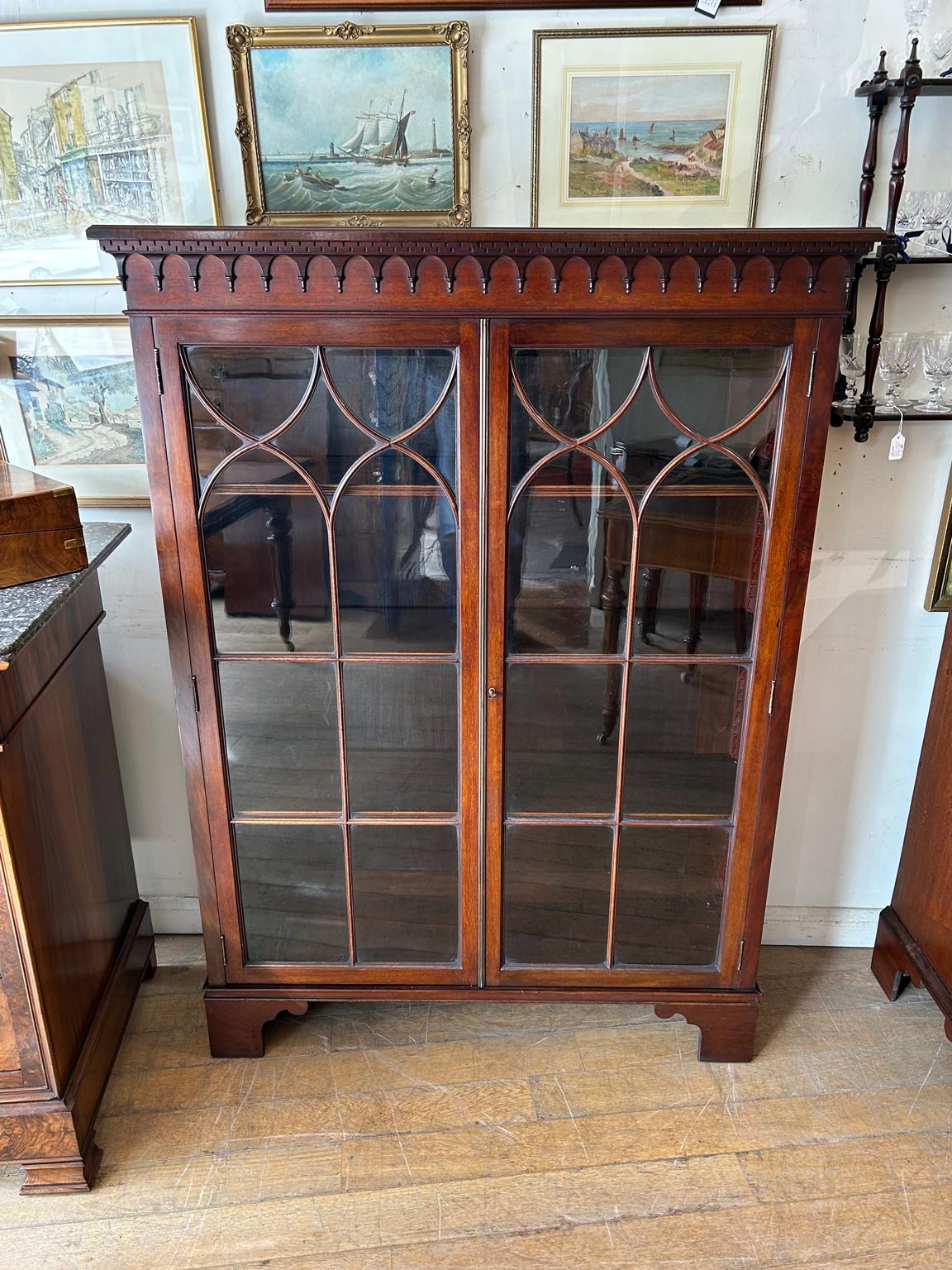 A high quality 19th Century Georgian Mahogany Glazed Bookcase with three original adjustable shelves, glazed doors with working key on bracket feet.

Circa: 1830

Dimensions:
Height  57 inches – 146 cms
Width   42 inches – 107 cms
Depth   13 inches
