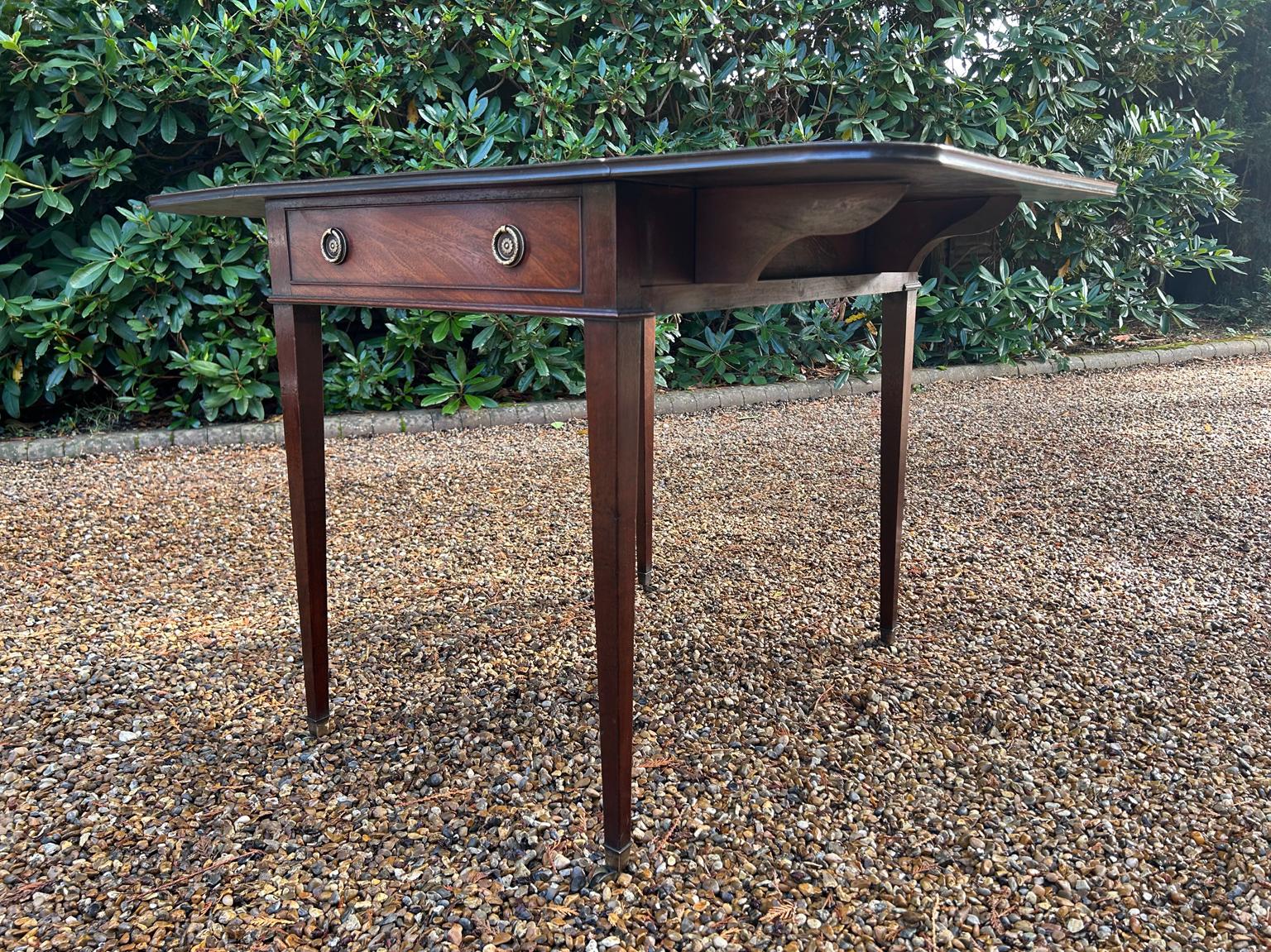 19th Century Georgian Mahogany Pembroke Table 3