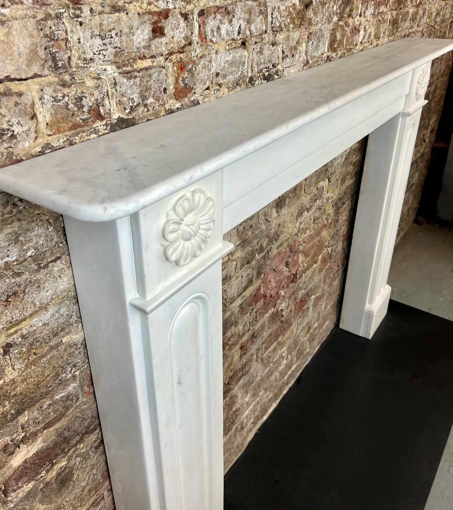 19th Century Georgian Marble Fireplace Mantlepiece  For Sale 3