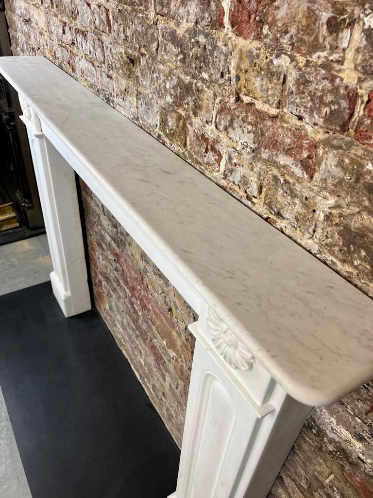 19th Century Georgian Marble Fireplace Mantlepiece  For Sale 4