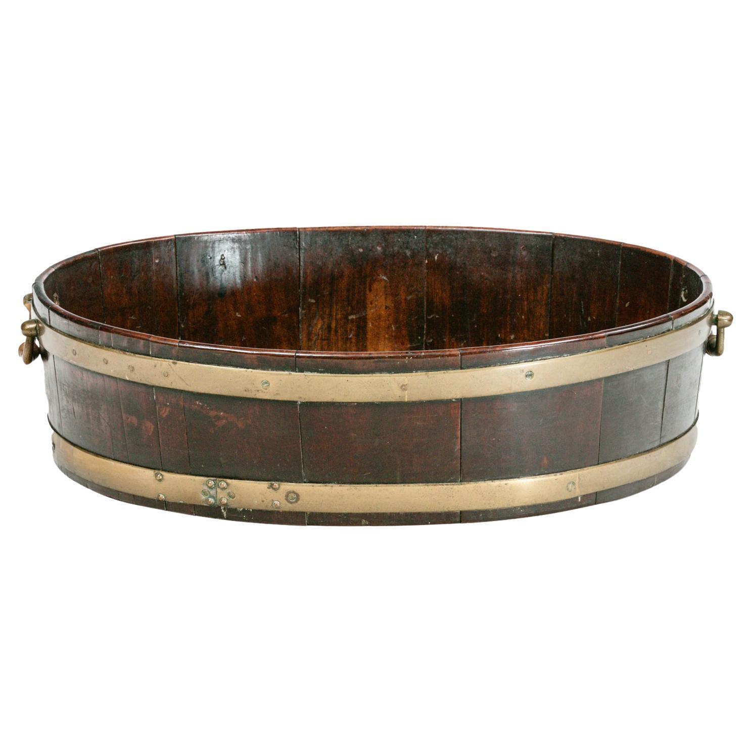 Enfriador oval de vino de caoba georgiano del siglo XIX en venta