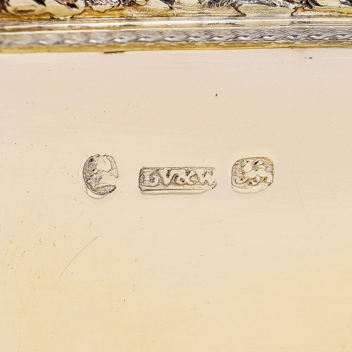 19th Century Georgian Solid Silver-Gilt Hunting Snuff Box, Birmingham, c.1830 6