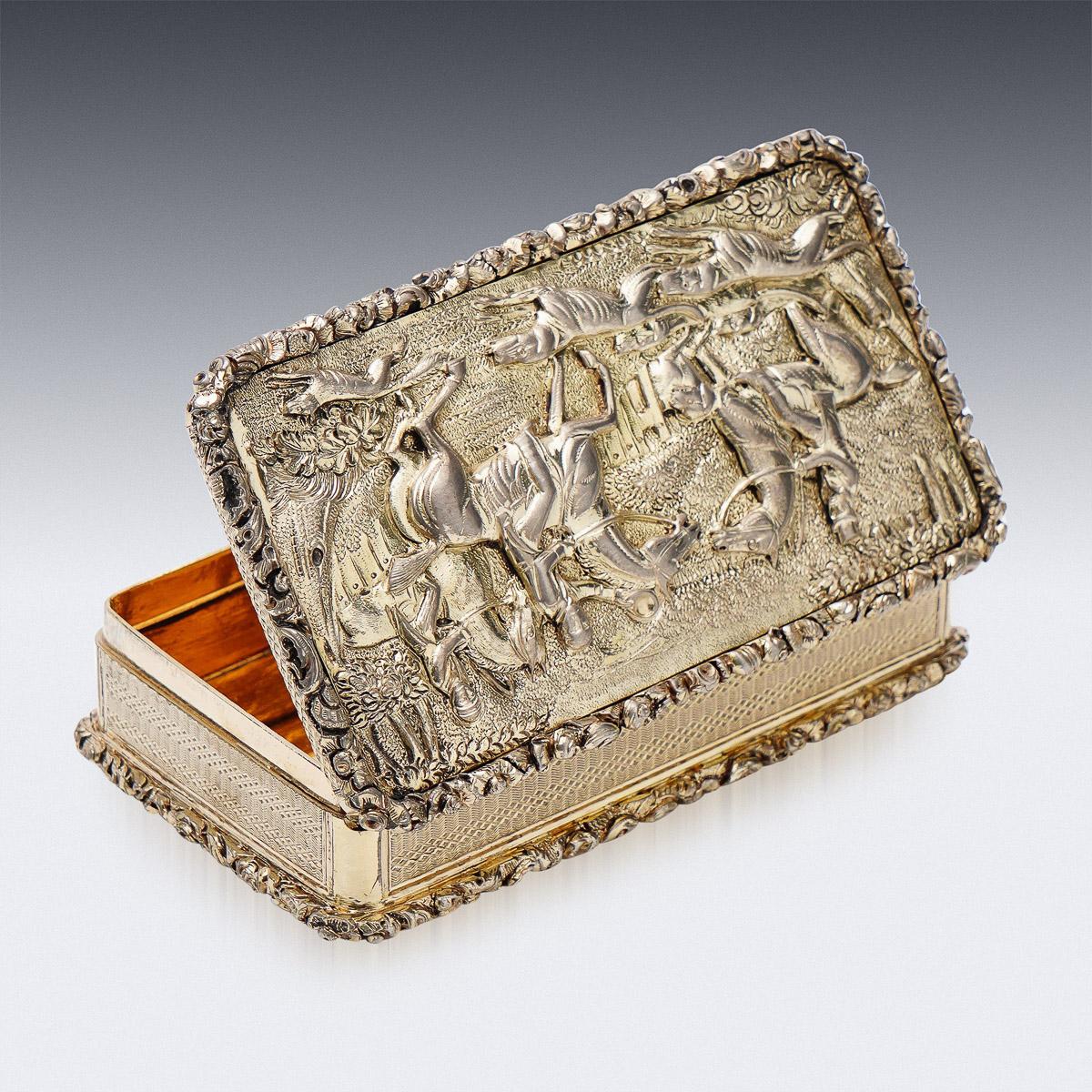 19th Century Georgian Solid Silver-Gilt Hunting Snuff Box, Birmingham, c.1830 3