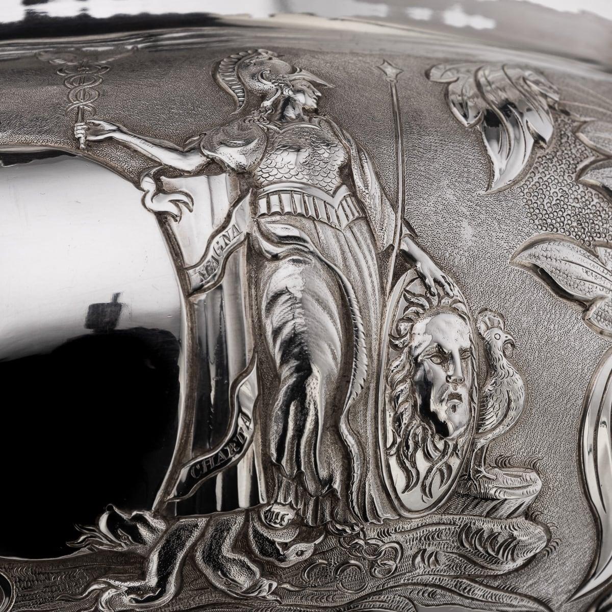 Magnifique soupière géorgienne en argent massif du XIXe siècle, Birmingham c.1827 en vente 10