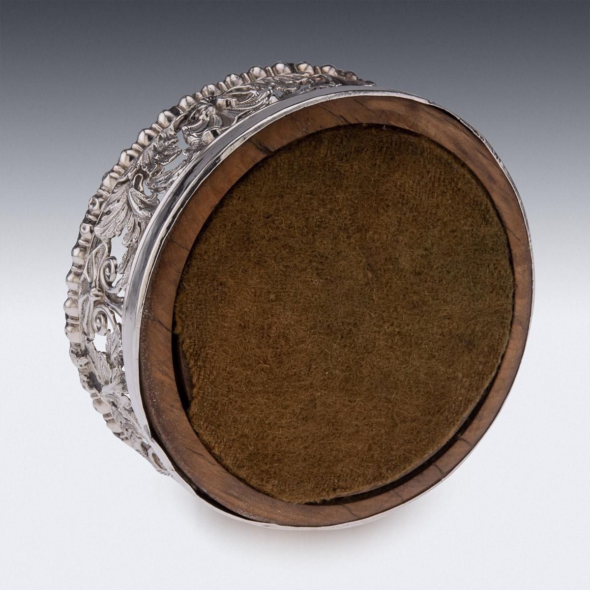 19th Century Georgian Solid Silver Pair Of Wine Coasters, Sheffield, c.1810 For Sale 5