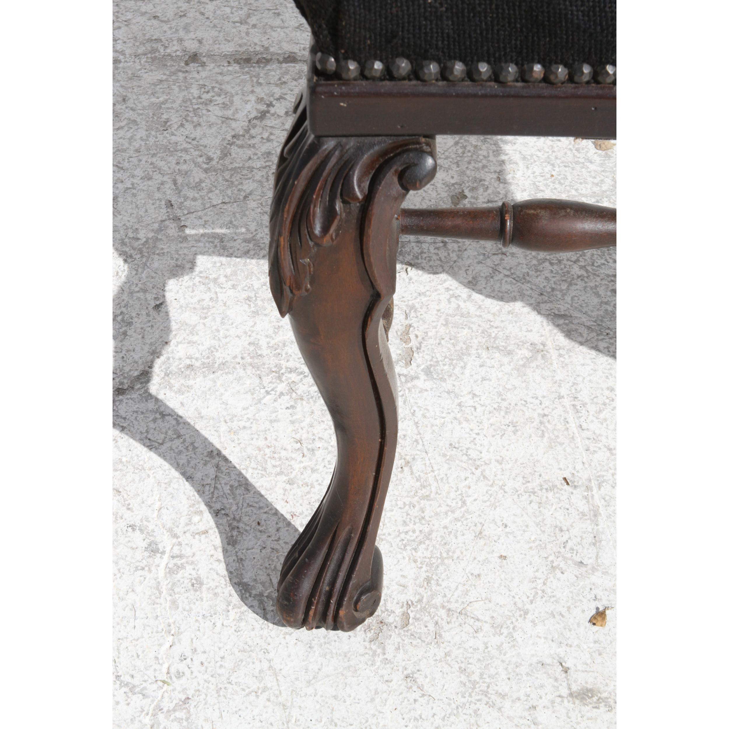 Noyer Tabouret/banc géorgien du 19e siècle en vente