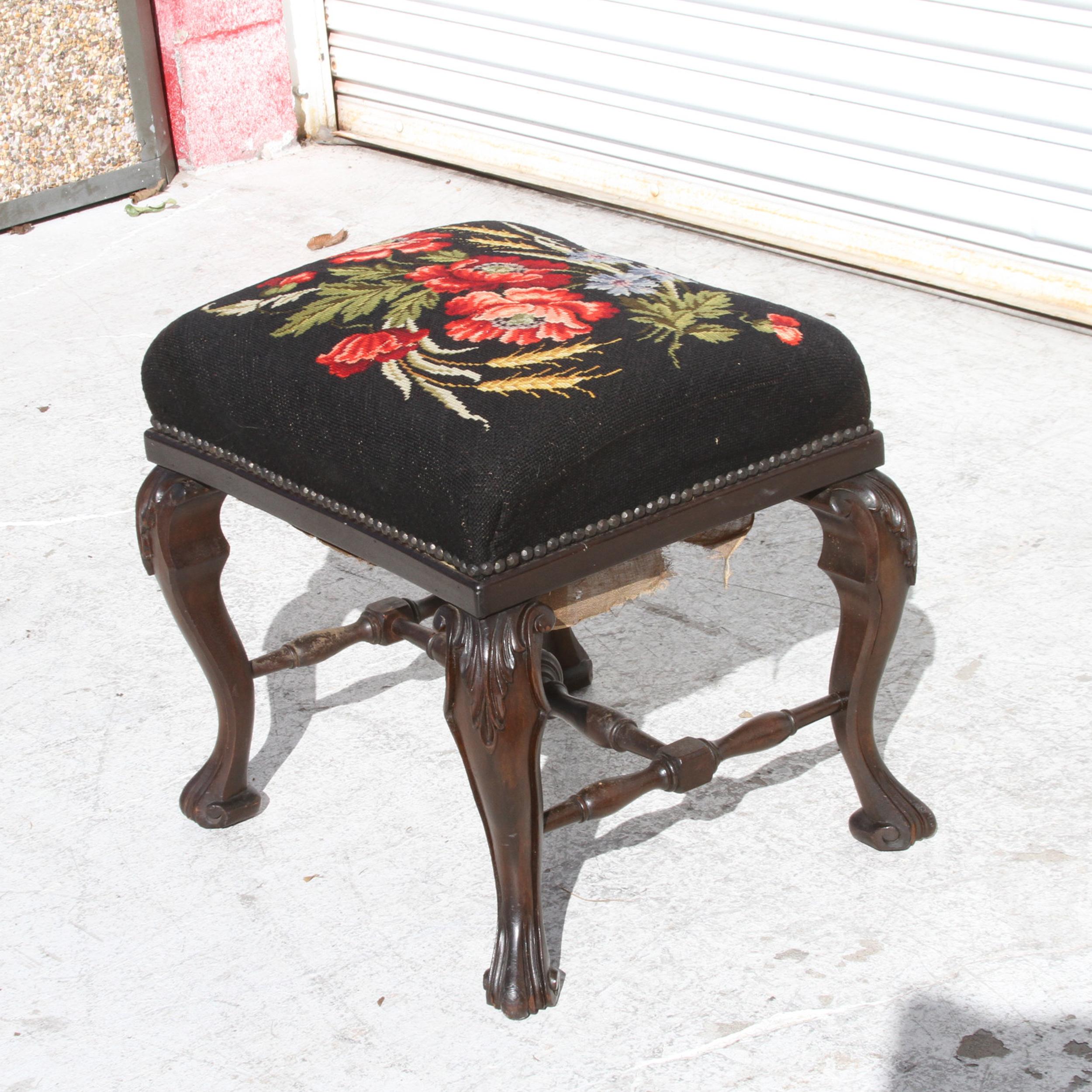 Tabouret/banc géorgien du 19e siècle en vente 2