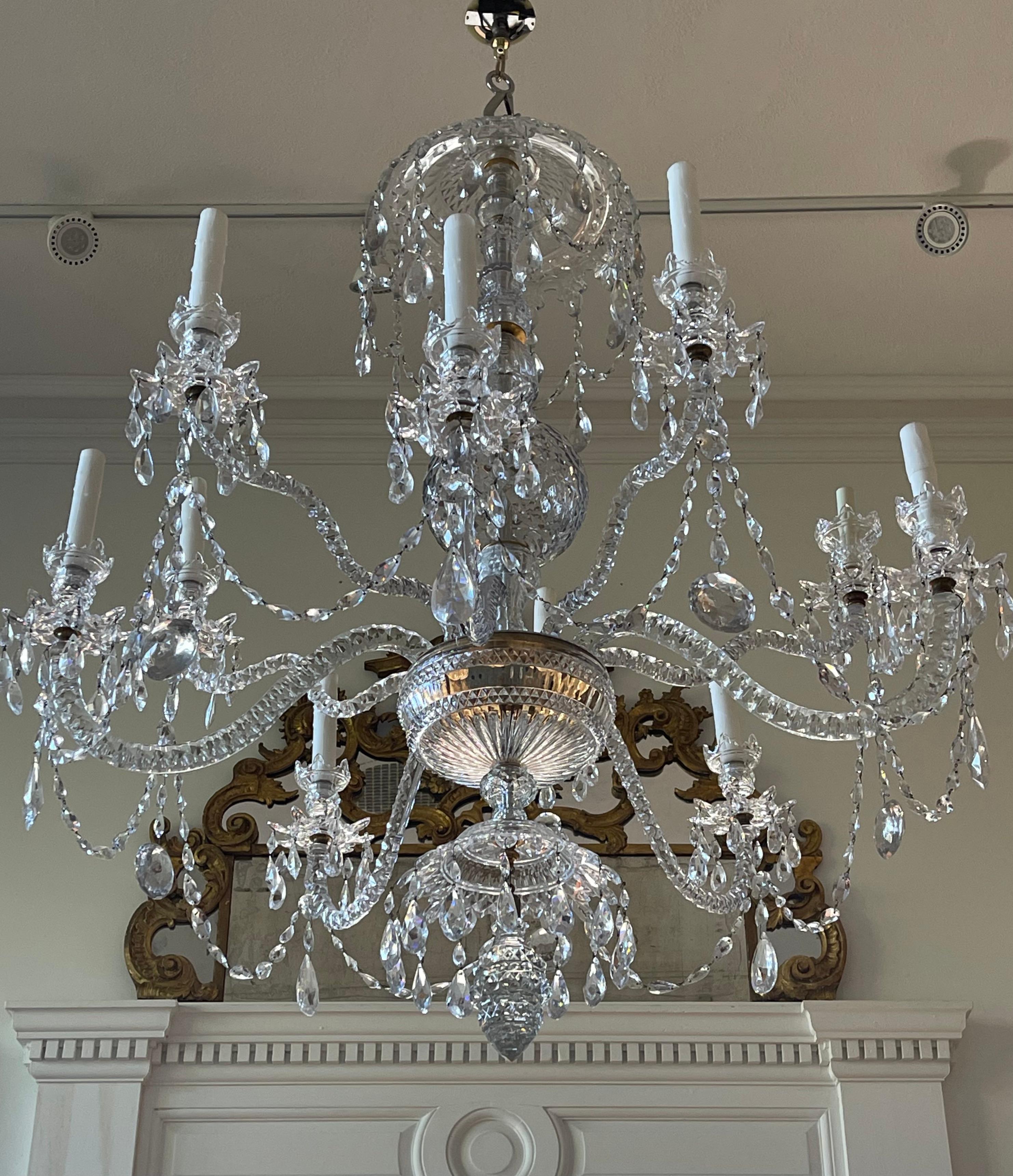19th century Georgian style cut crystal chandelier. Beautiful form. All elements original. Ten Light. Beautiful executed.
