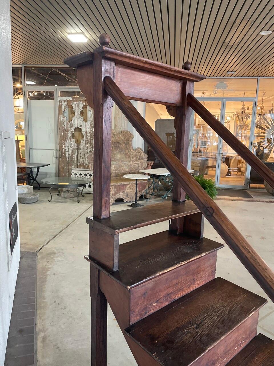 Gradini di biblioteca in Oak del XIX secolo in stile georgiano in vendita 1