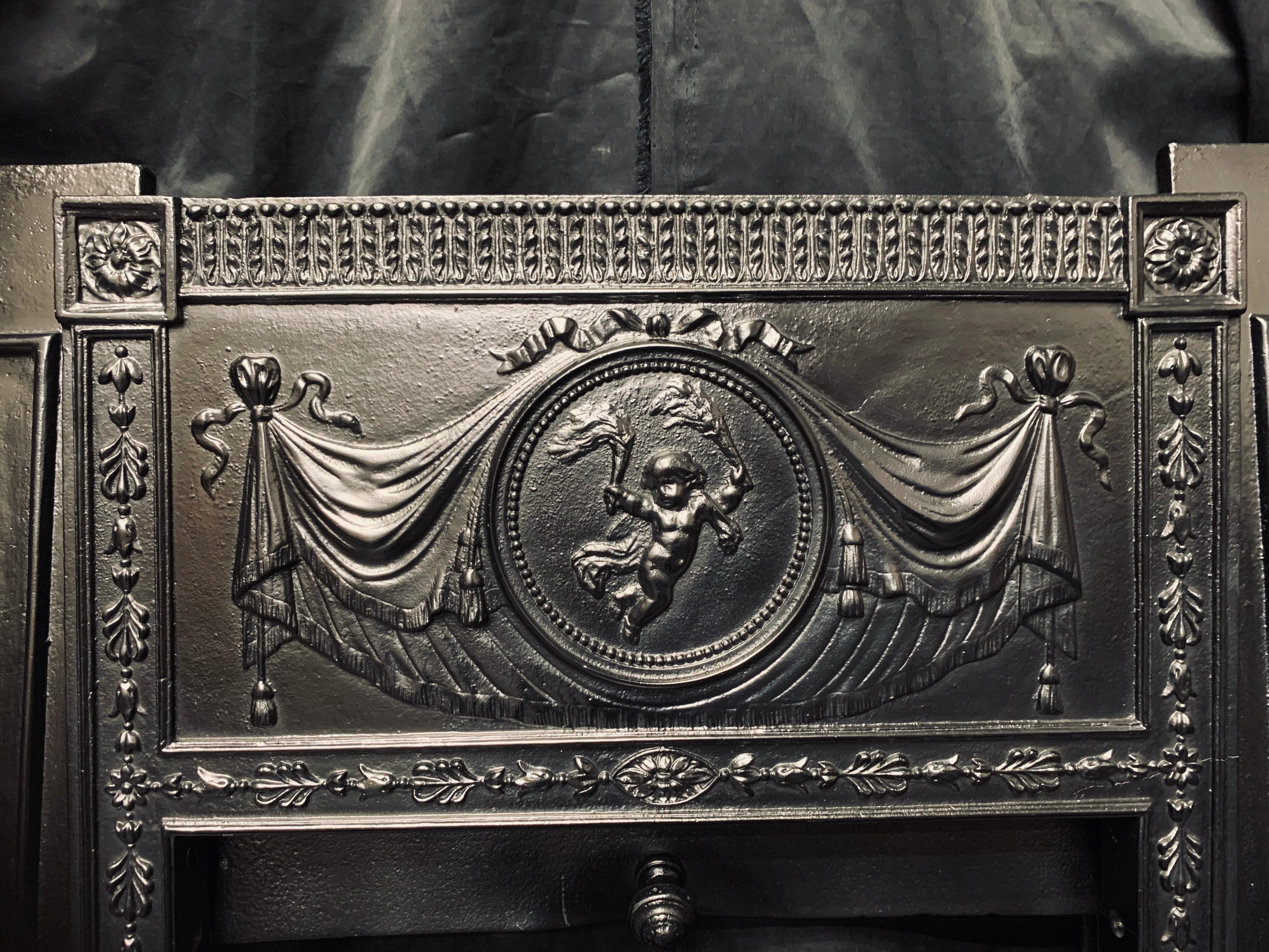 19th Century Georgian Triptych Cast Iron Fireplace Insert In Good Condition For Sale In Edinburgh, GB