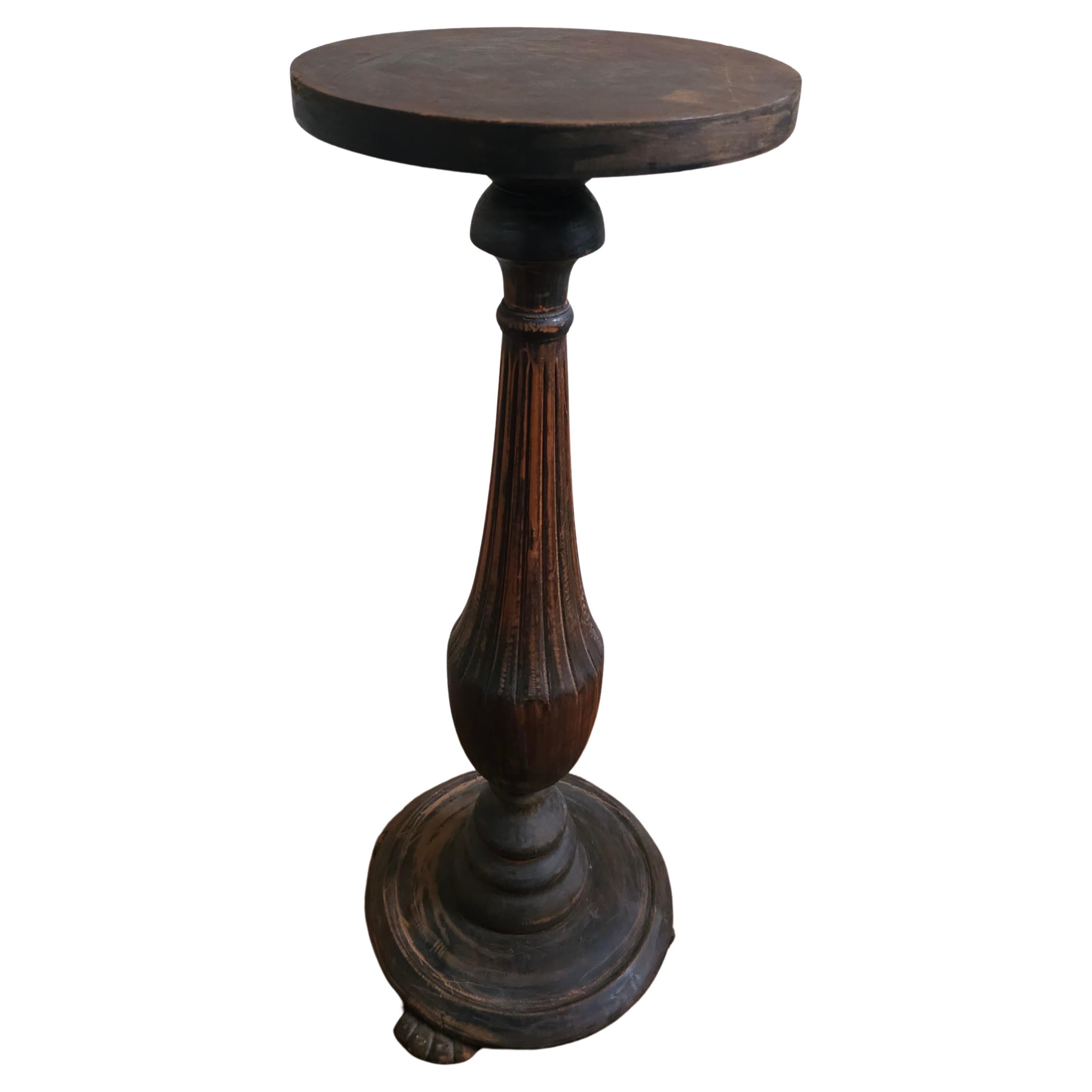 19th Century Georgian Walnut Patinated Pedestal Plant Stand For Sale