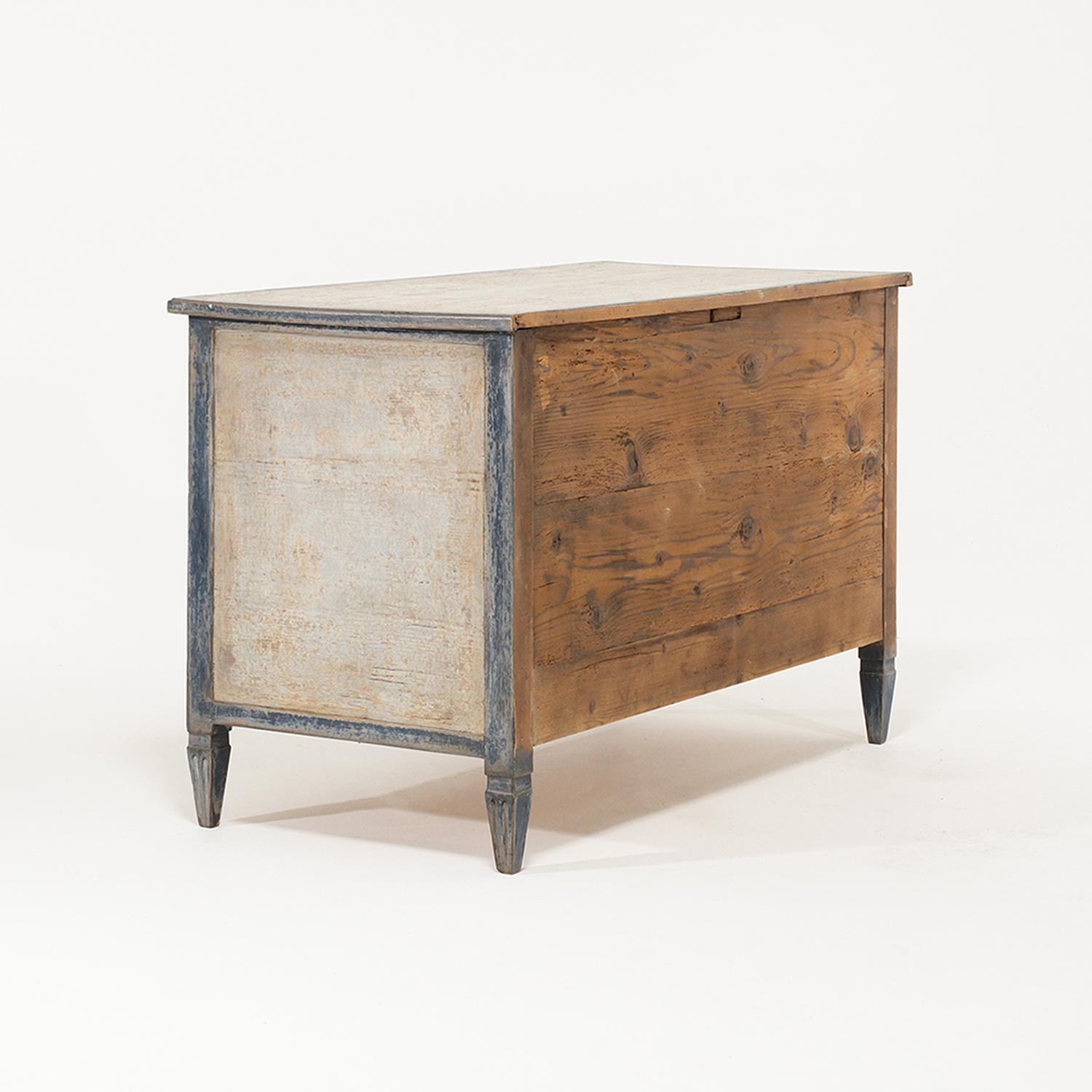 19th Century German Biedermeier Chest of Drawers - Antique Single Pine Cabinet For Sale 5