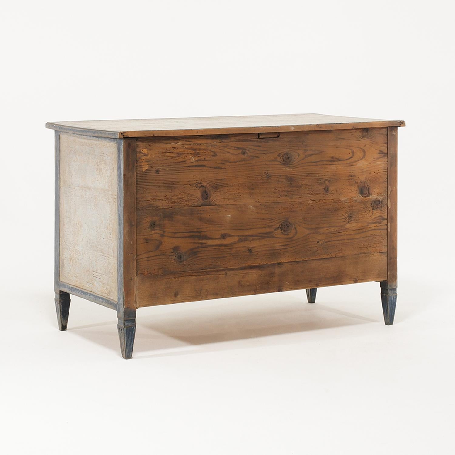 19th Century German Biedermeier Chest of Drawers - Antique Single Pine Cabinet For Sale 6