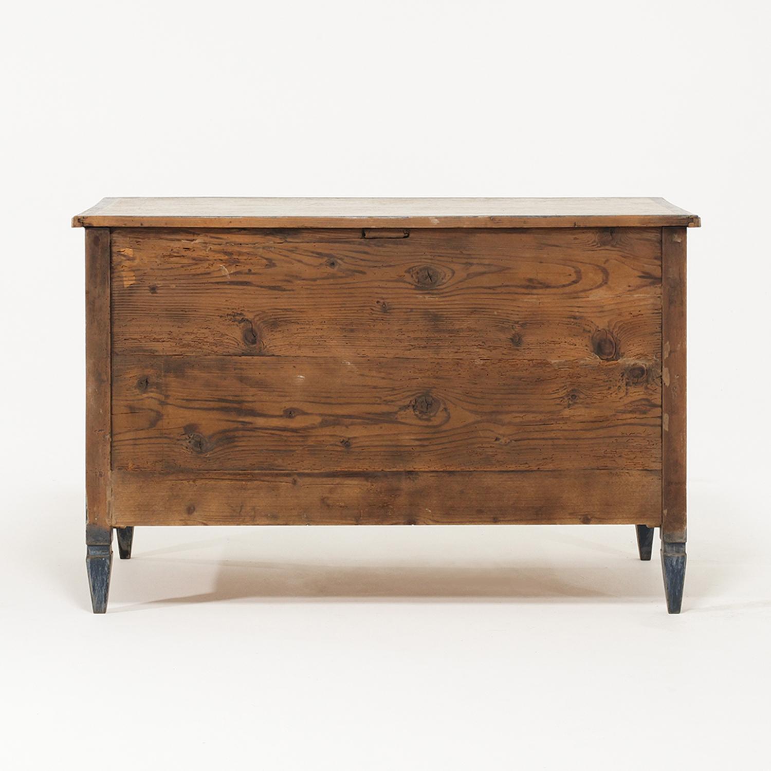 19th Century German Biedermeier Chest of Drawers - Antique Single Pine Cabinet For Sale 7