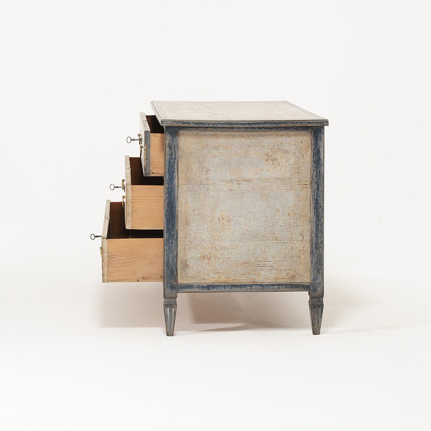 19th Century German Biedermeier Chest of Drawers - Antique Single Pine Cabinet For Sale 3