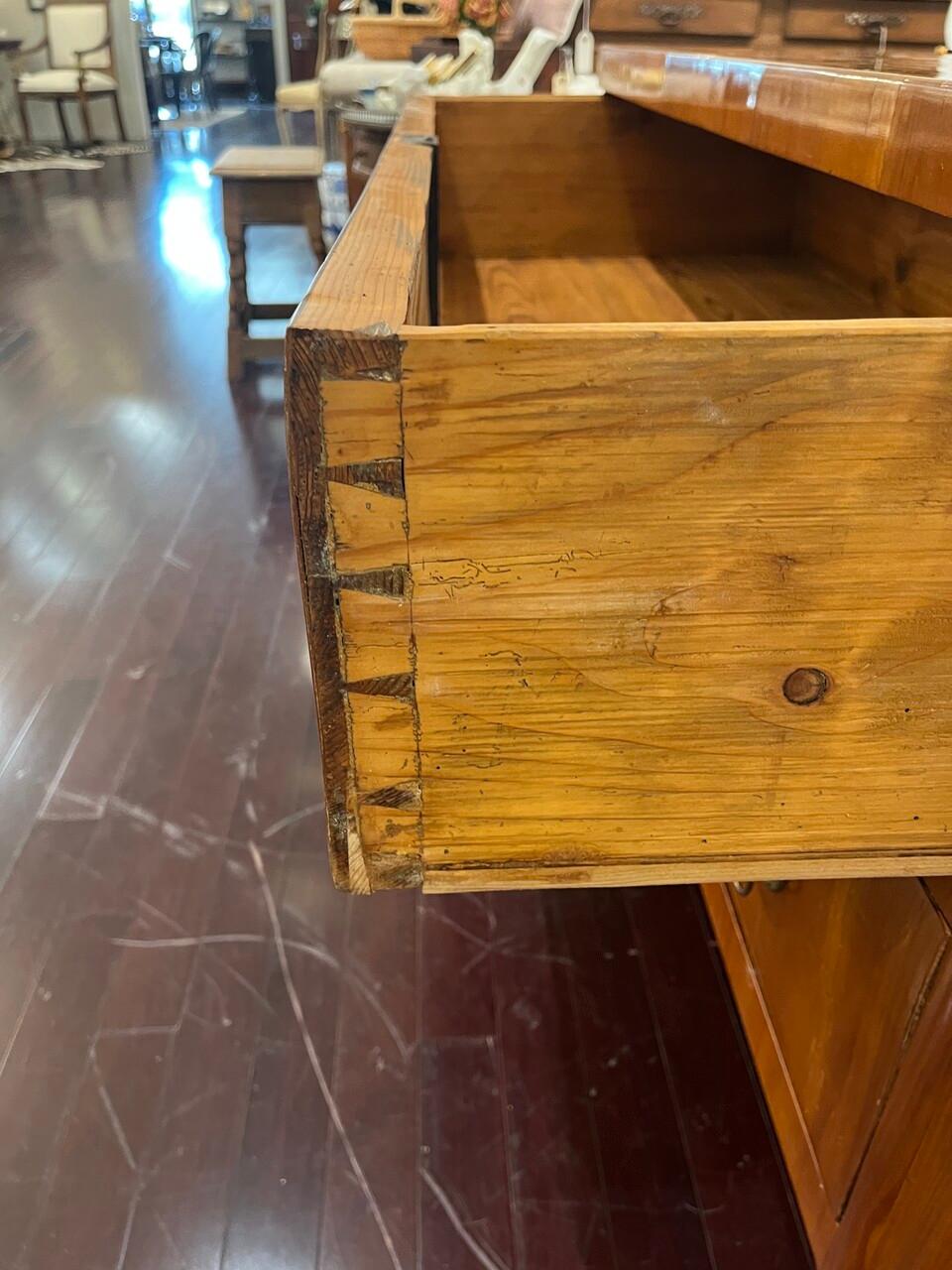 19th Century German Biedermeier Commode For Sale 4