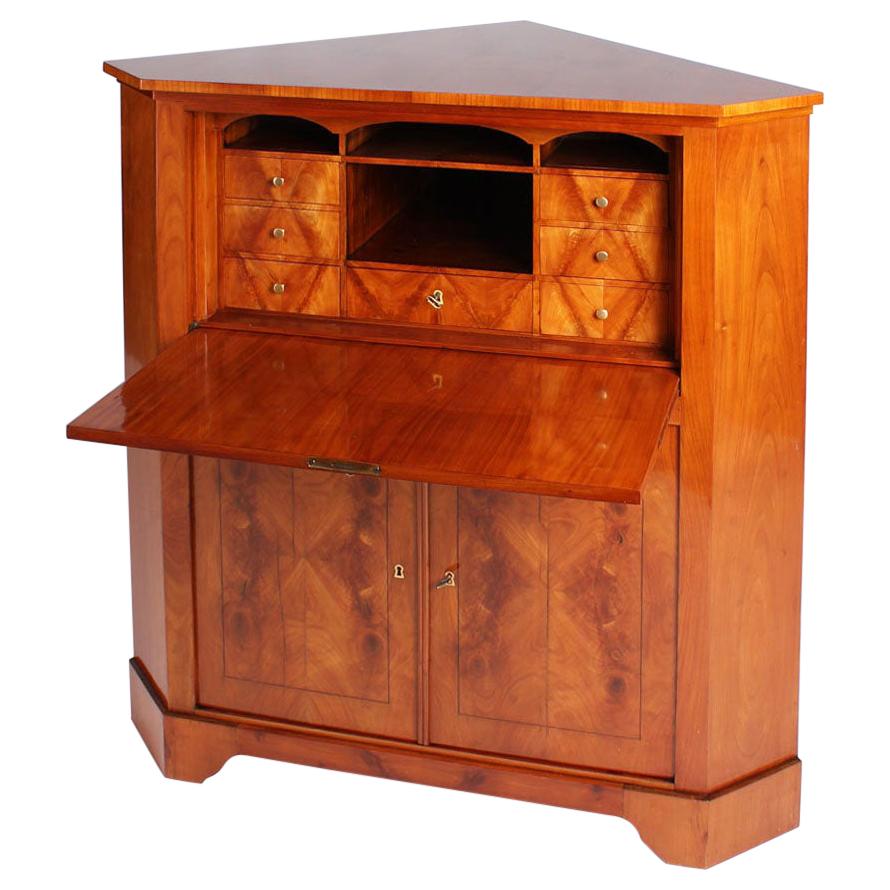 Deutscher Biedermeier-Eckschrank, Sekretär, Kirschbaumholz, 19. Jahrhundert