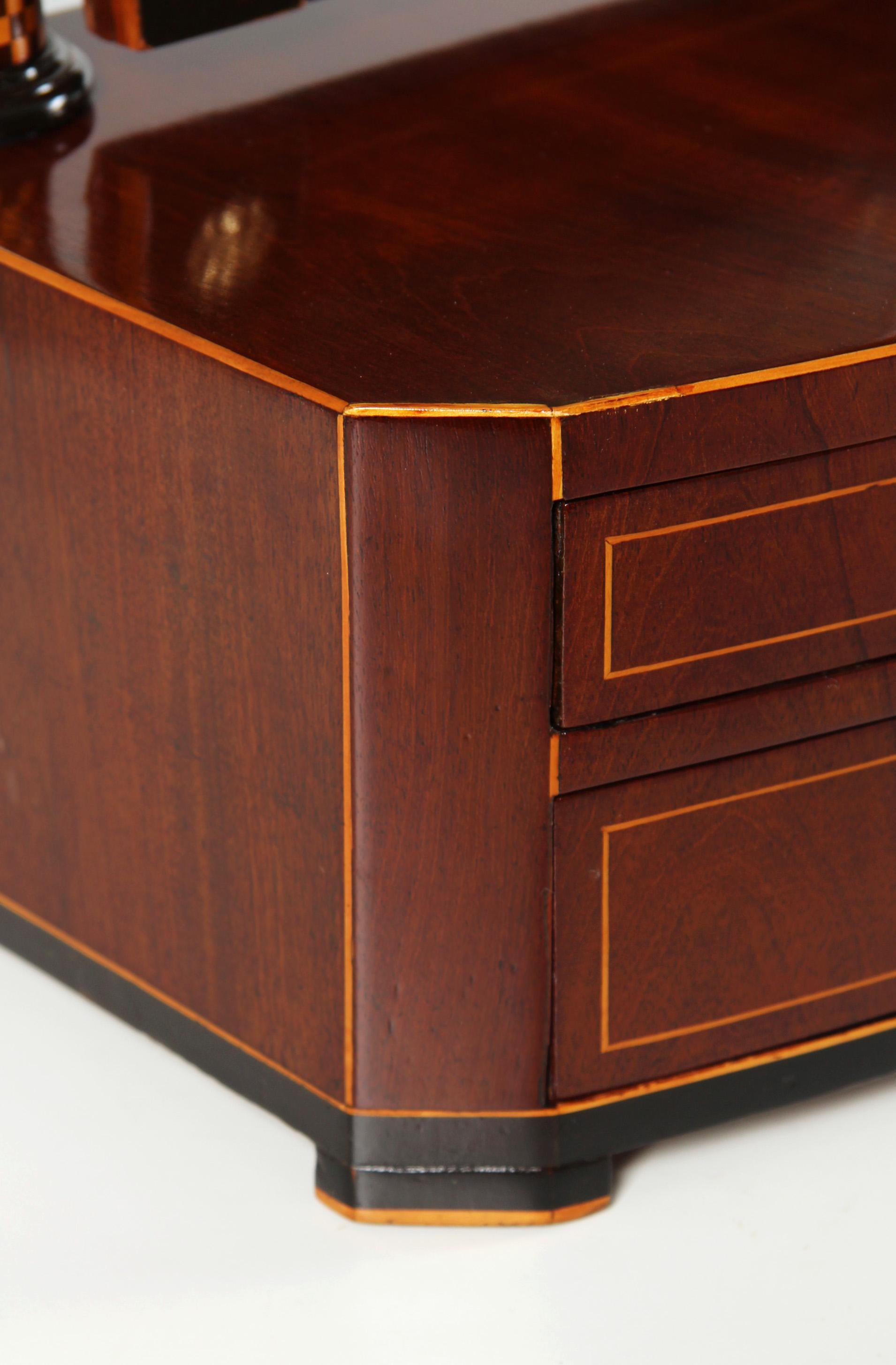 Espejo de maquillaje Biedermeier alemán del siglo XIX, llamado Psique, Fechado: 1832 en venta 6