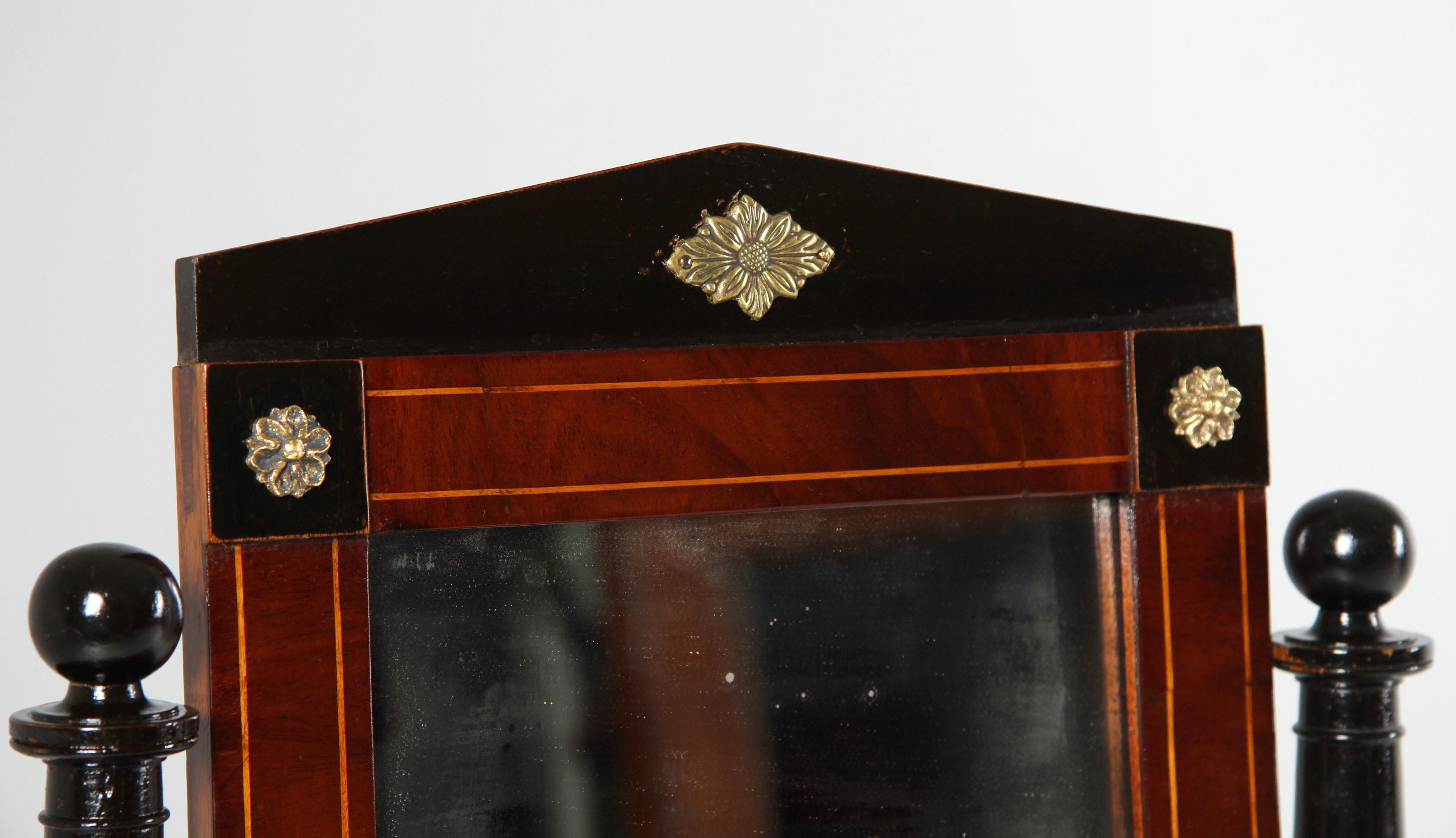 Espejo de maquillaje Biedermeier alemán del siglo XIX, llamado Psique, Fechado: 1832 Alemán en venta